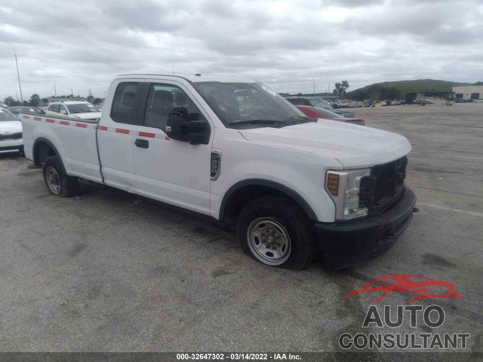 FORD SUPER DUTY F-250 SRW 2018 - 1FT7X2A67JEC68444