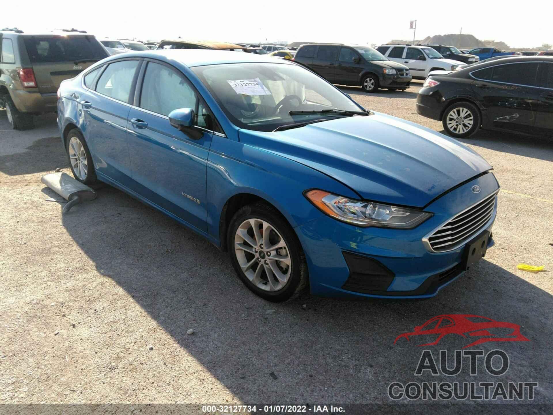 FORD FUSION HYBRID 2019 - 3FA6P0LU2KR240387