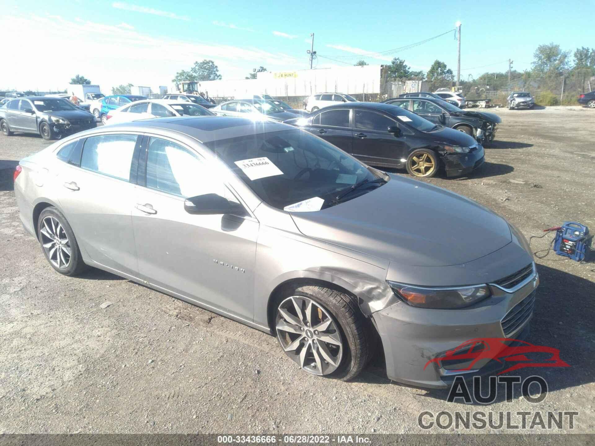 CHEVROLET MALIBU 2017 - 1G1ZE5ST5HF270372