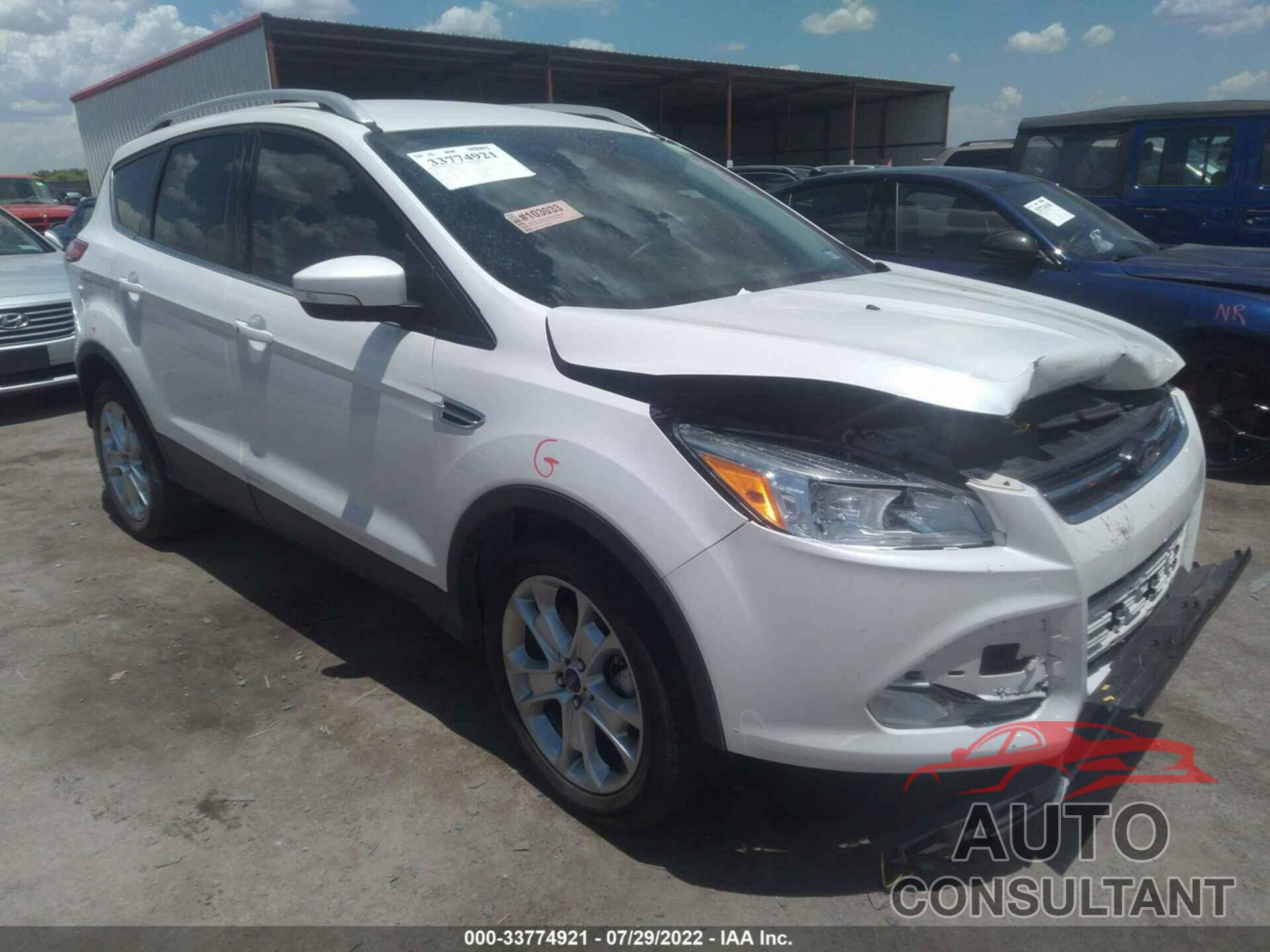 FORD ESCAPE 2016 - 1FMCU0J90GUB06672