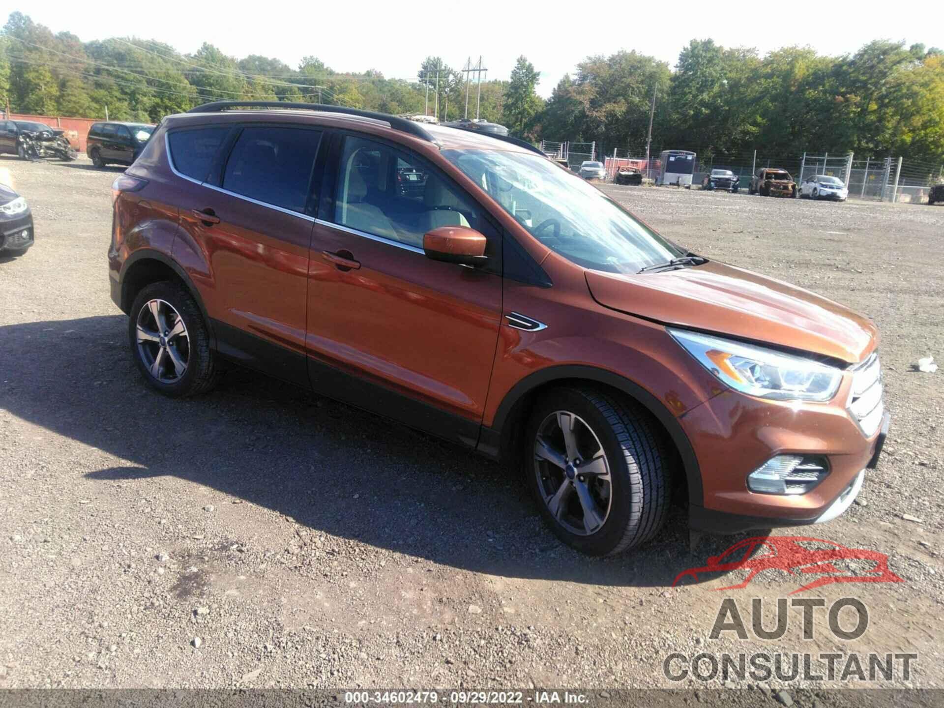 FORD ESCAPE 2017 - 1FMCU9GD0HUB34537