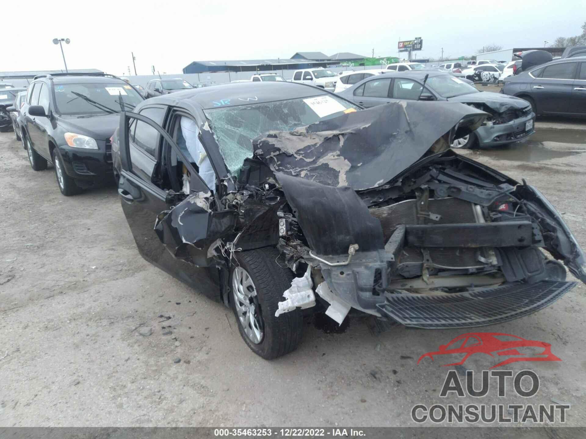 TOYOTA COROLLA 2018 - 5YFBURHE9JP818013