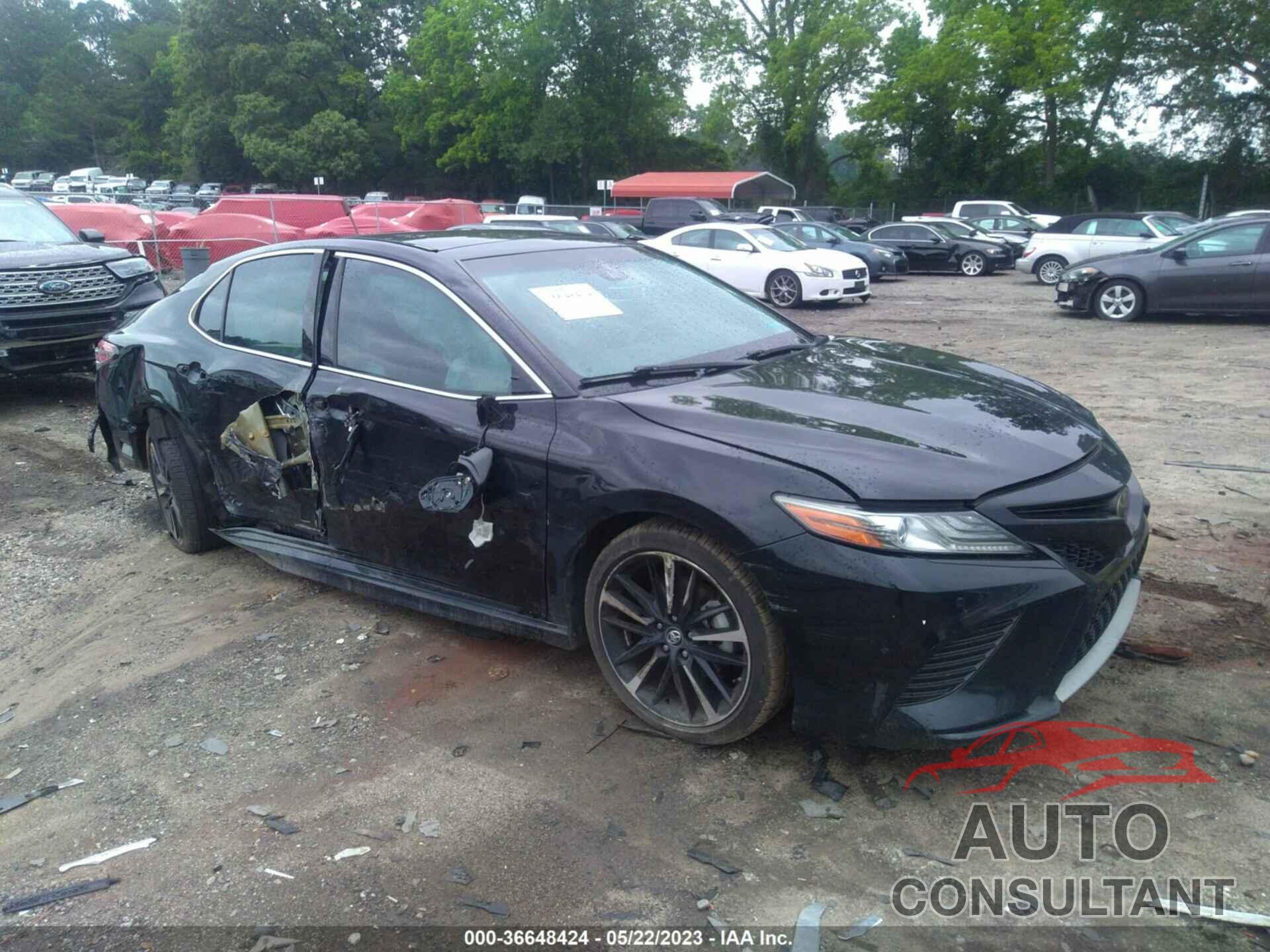 TOYOTA CAMRY 2018 - 4T1B61HK3JU075431