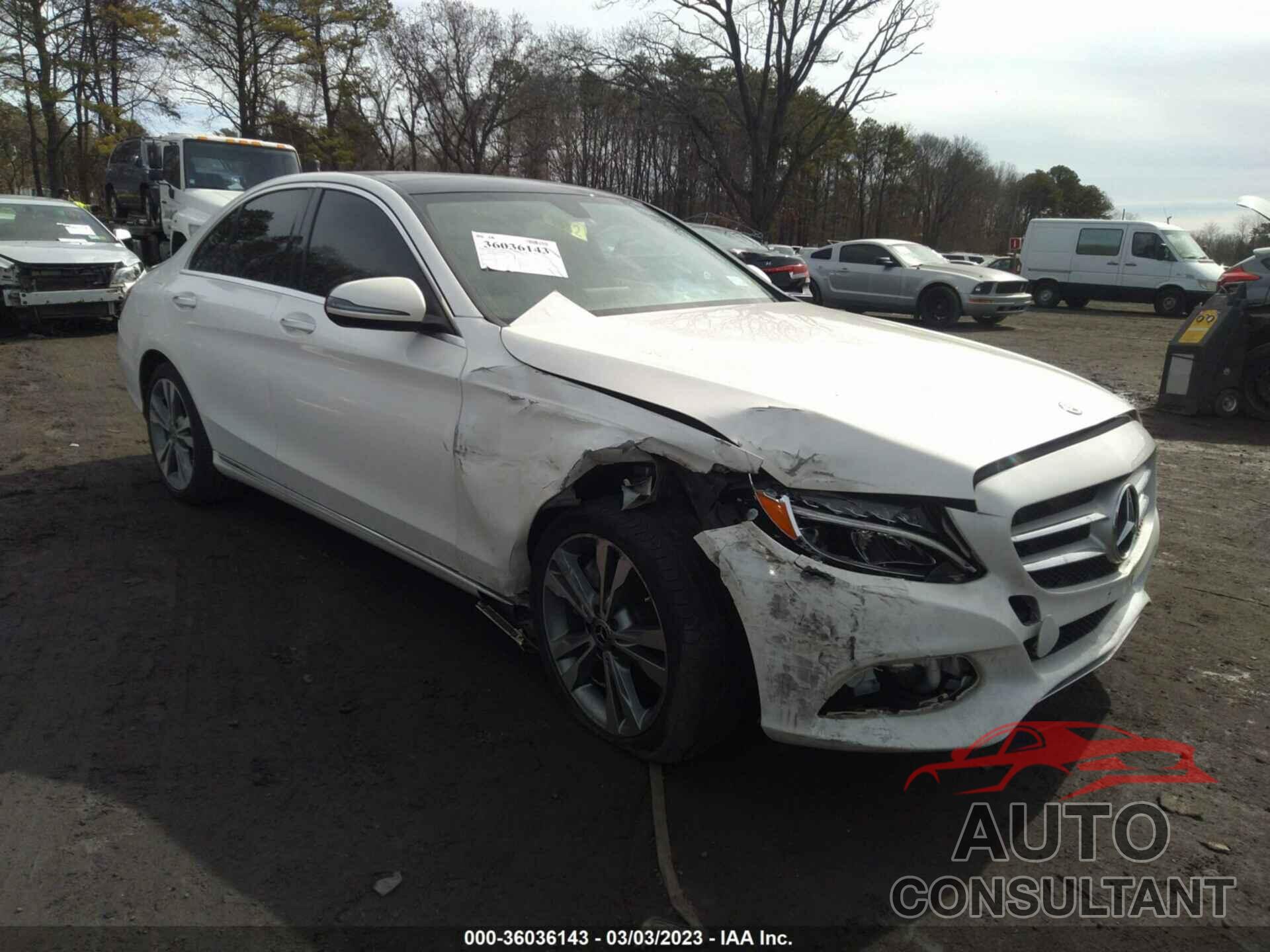 MERCEDES-BENZ C-CLASS 2018 - 55SWF4KB0JU243162