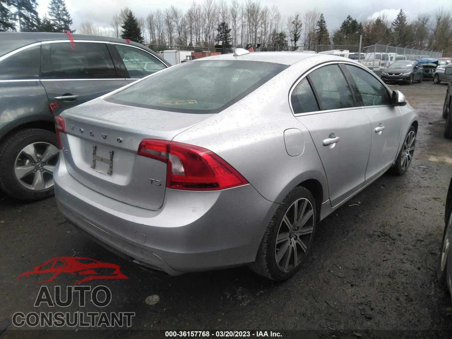 VOLVO S60 2015 - YV126MFB5F1299277