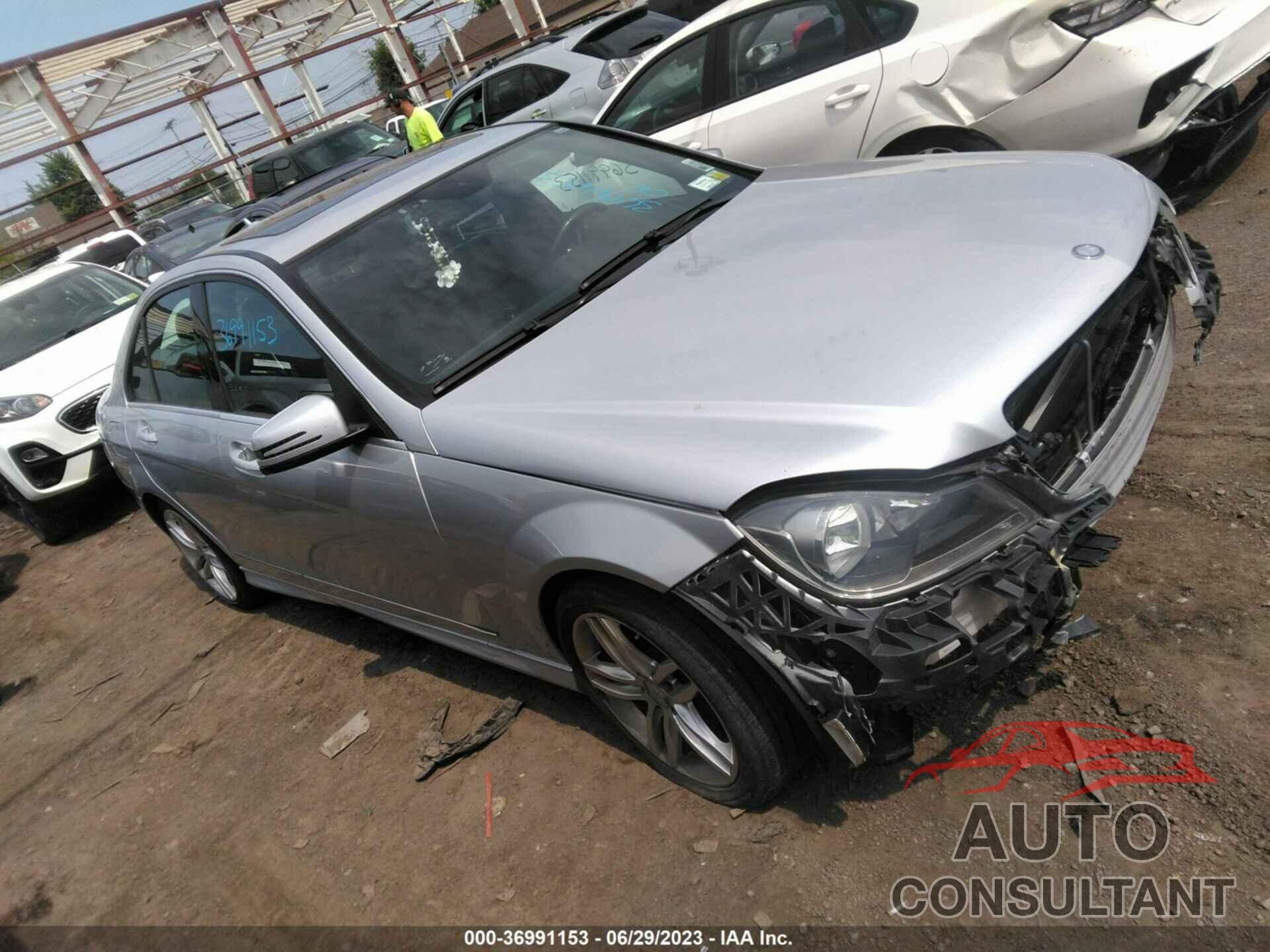 MERCEDES-BENZ C-CLASS 2012 - WDDGF8BB6CR209906
