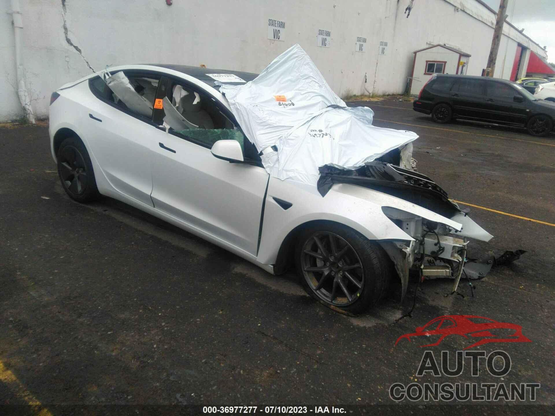 TESLA MODEL 3 2022 - 5YJ3E1EB3NF360354