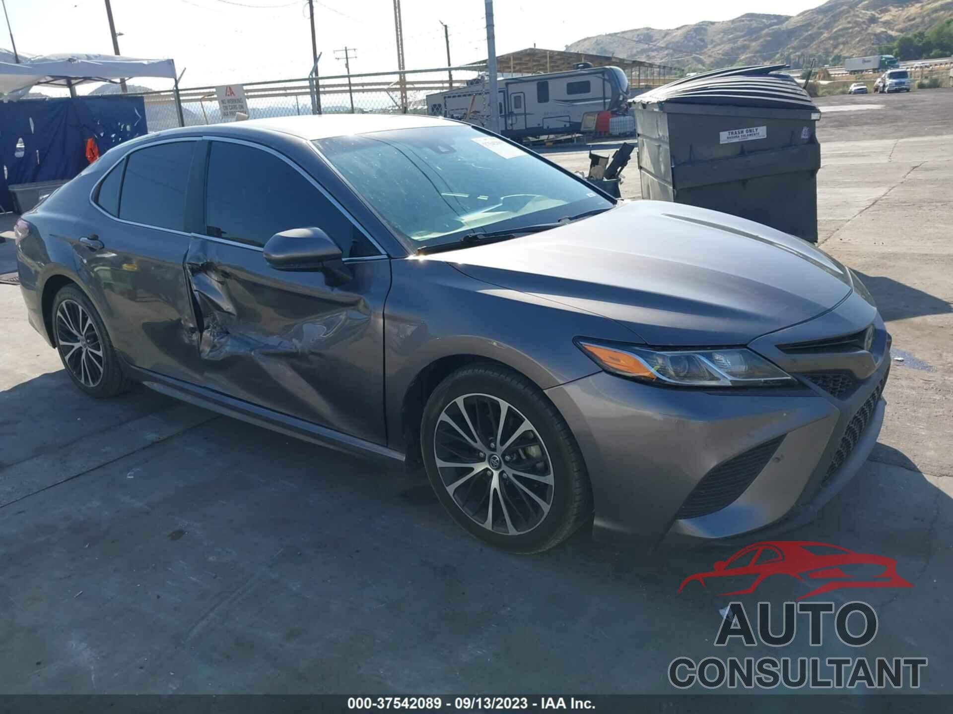 TOYOTA CAMRY 2019 - 4T1B11HK1KU745073