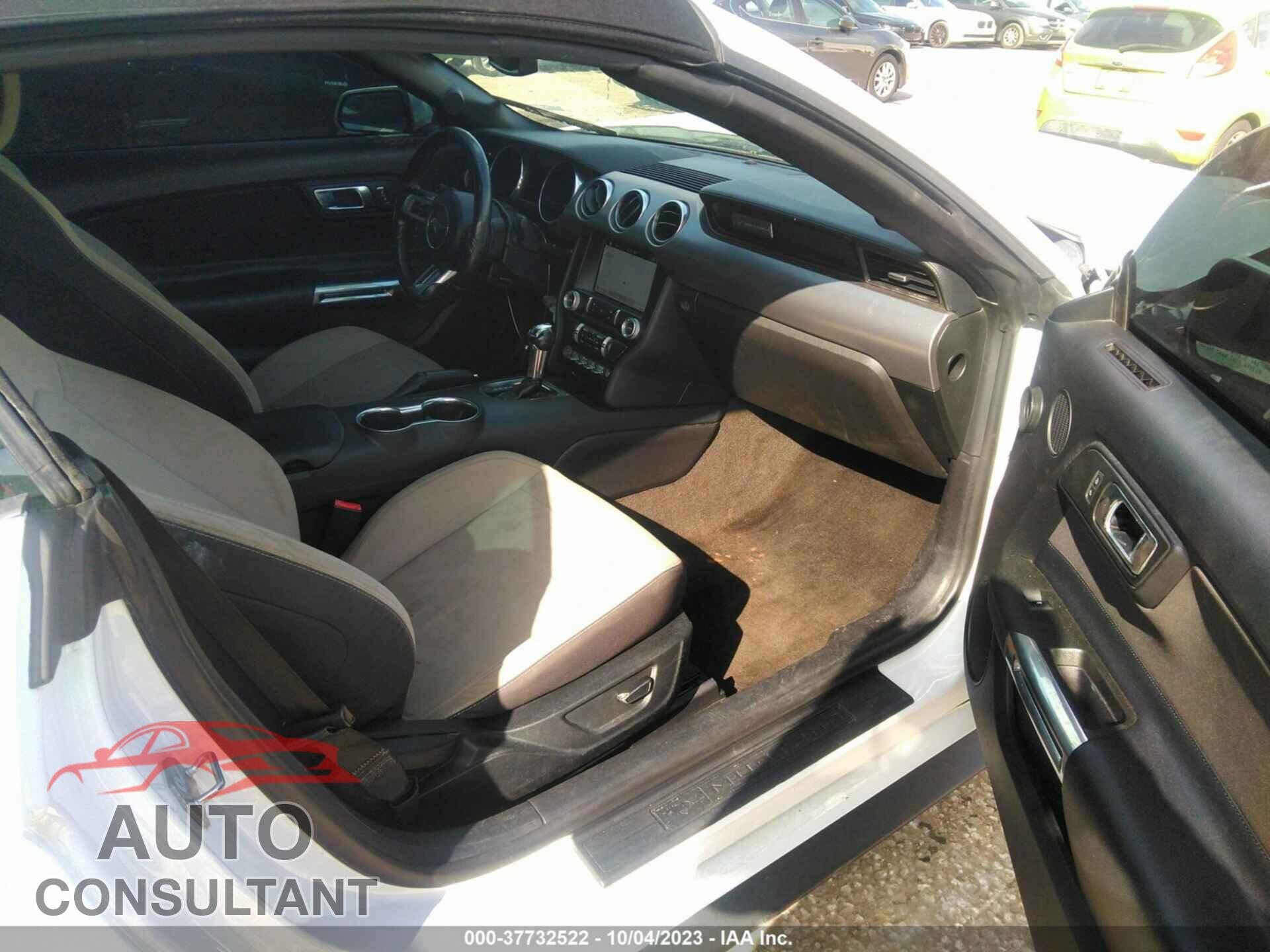 FORD MUSTANG 2018 - 1FATP8UH2J5183273