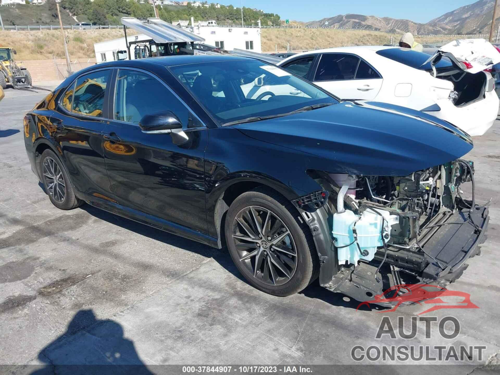 TOYOTA CAMRY 2023 - 4T1G11AK1PU806333
