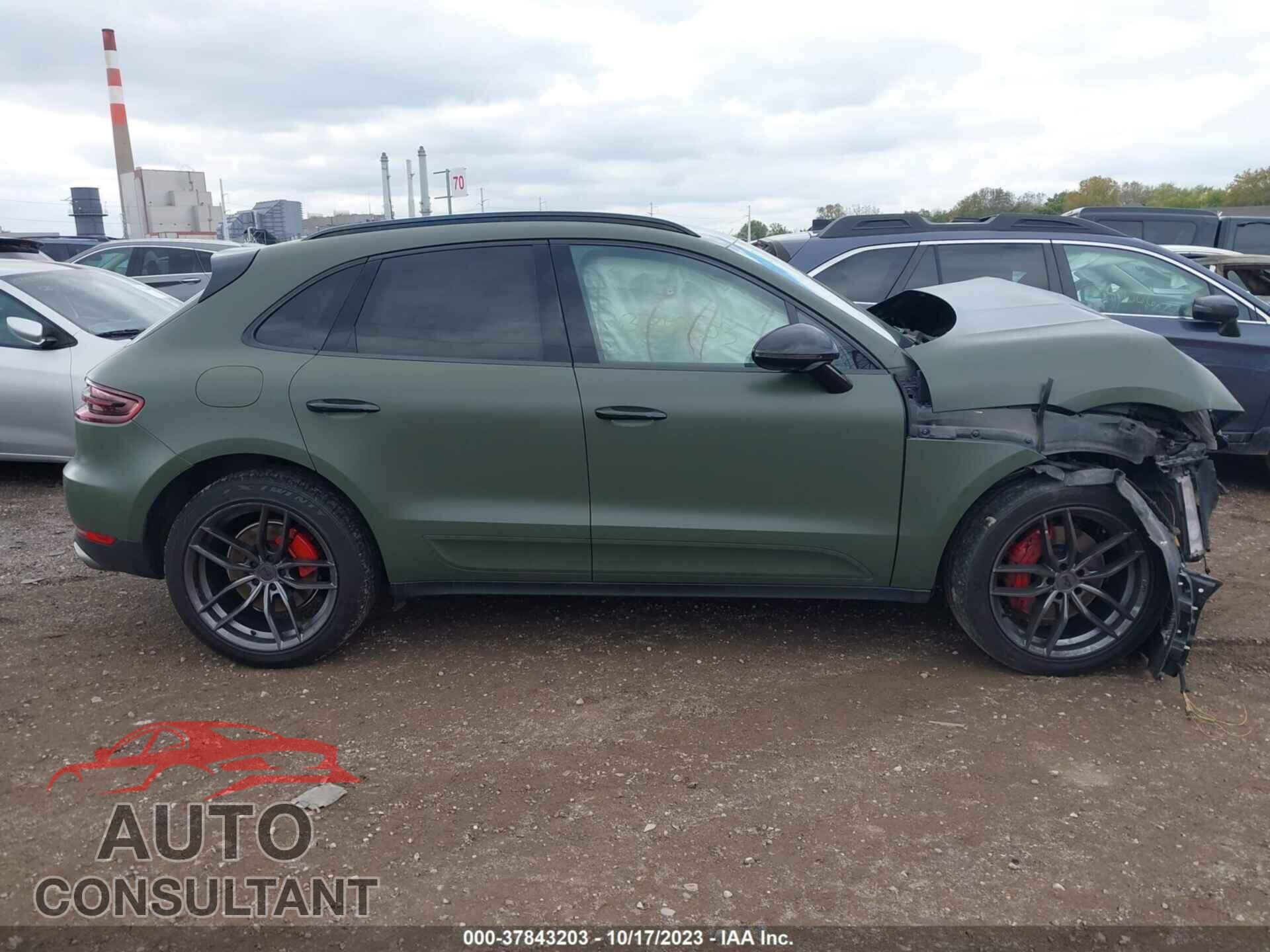 PORSCHE MACAN 2017 - WP1AB2A5XHLB10258