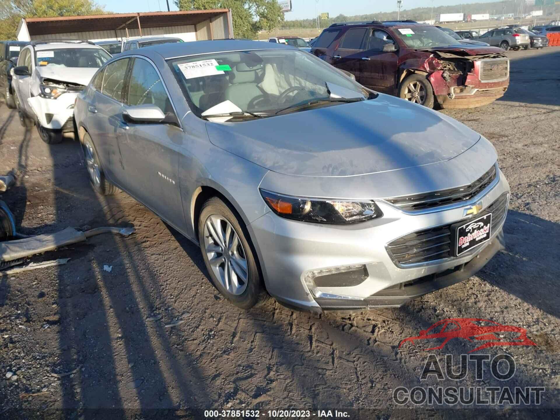 CHEVROLET MALIBU 2017 - 1G1ZE5ST7HF187168