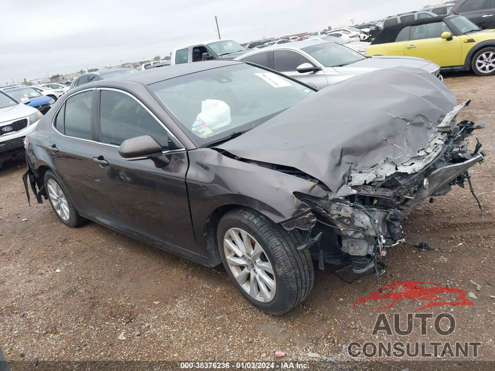 TOYOTA CAMRY 2018 - JTNB11HK9J3003962