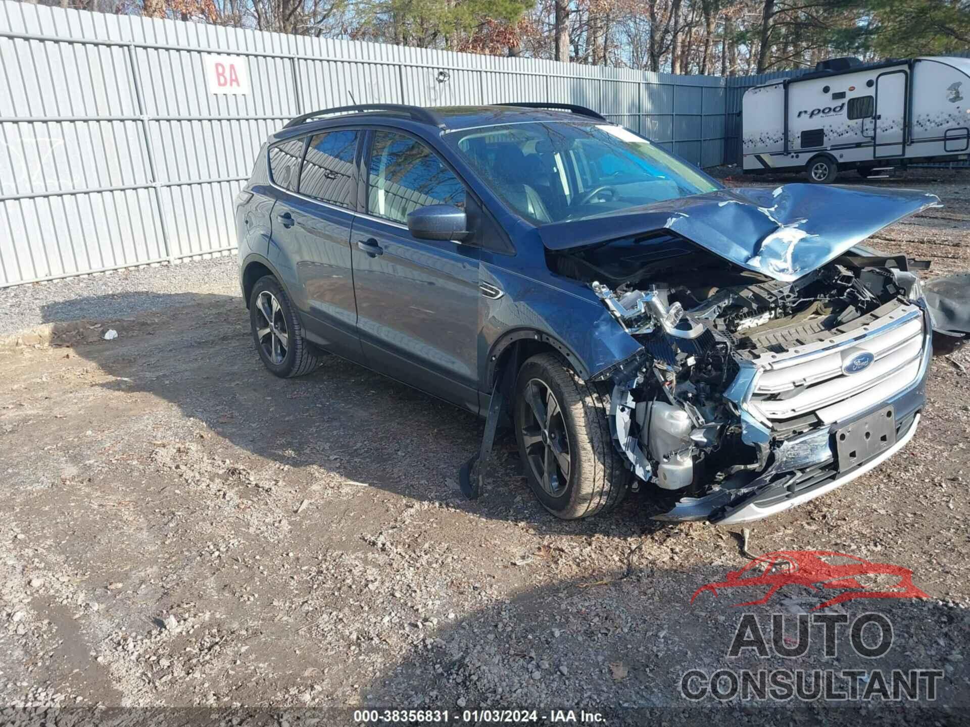 FORD ESCAPE 2018 - 1FMCU9HD1JUA77687