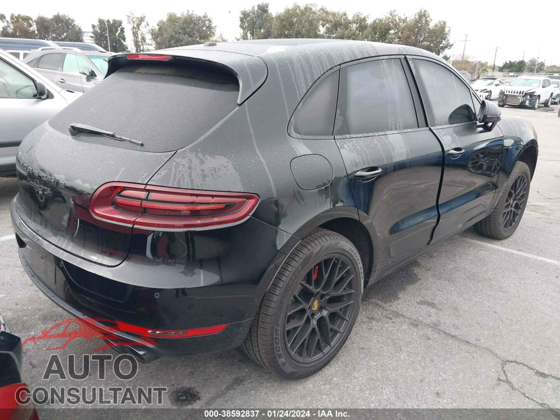 PORSCHE MACAN 2018 - WP1AG2A59JLB64688