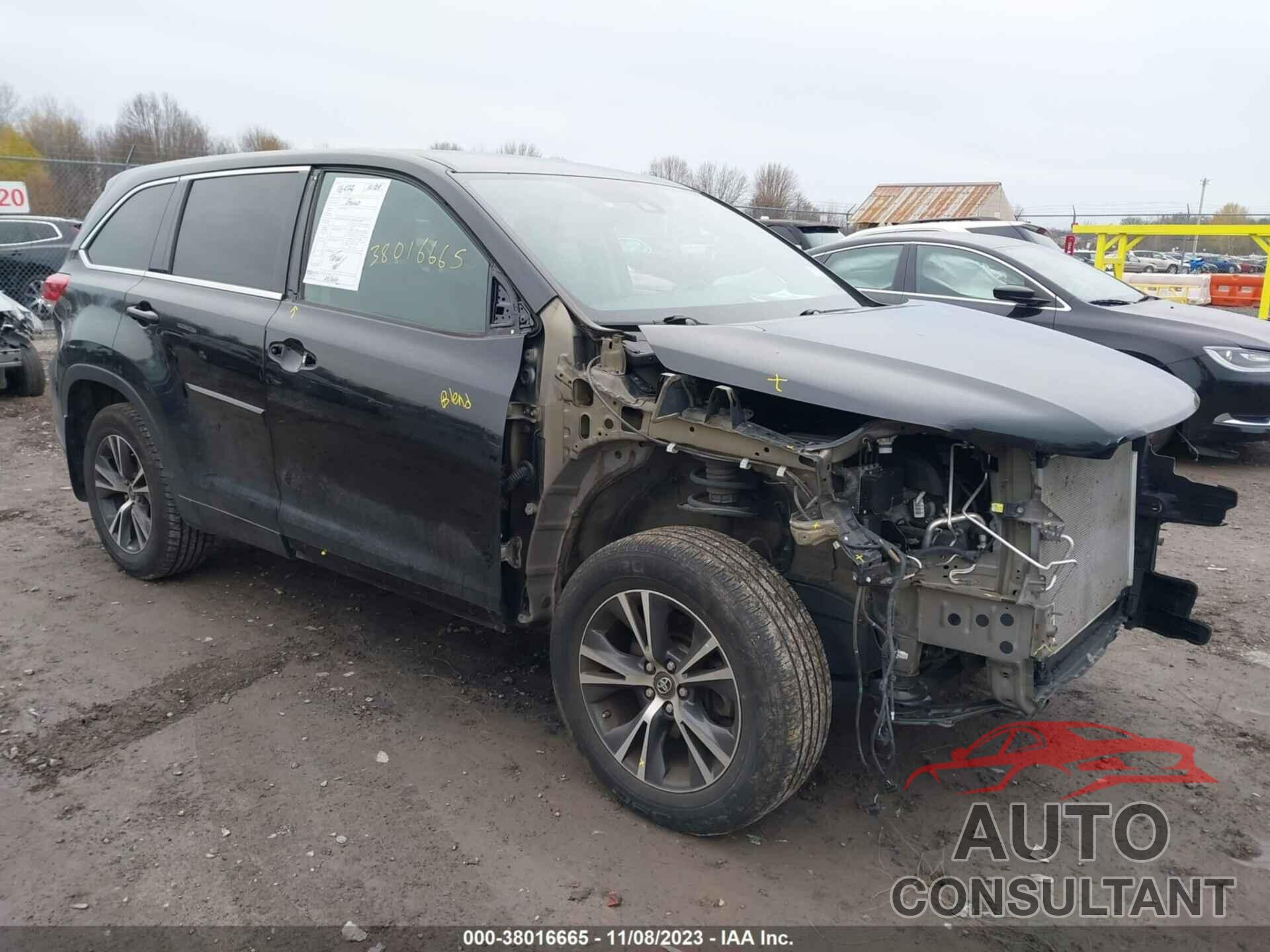 TOYOTA HIGHLANDER 2018 - 5TDBZRFH2JS874946