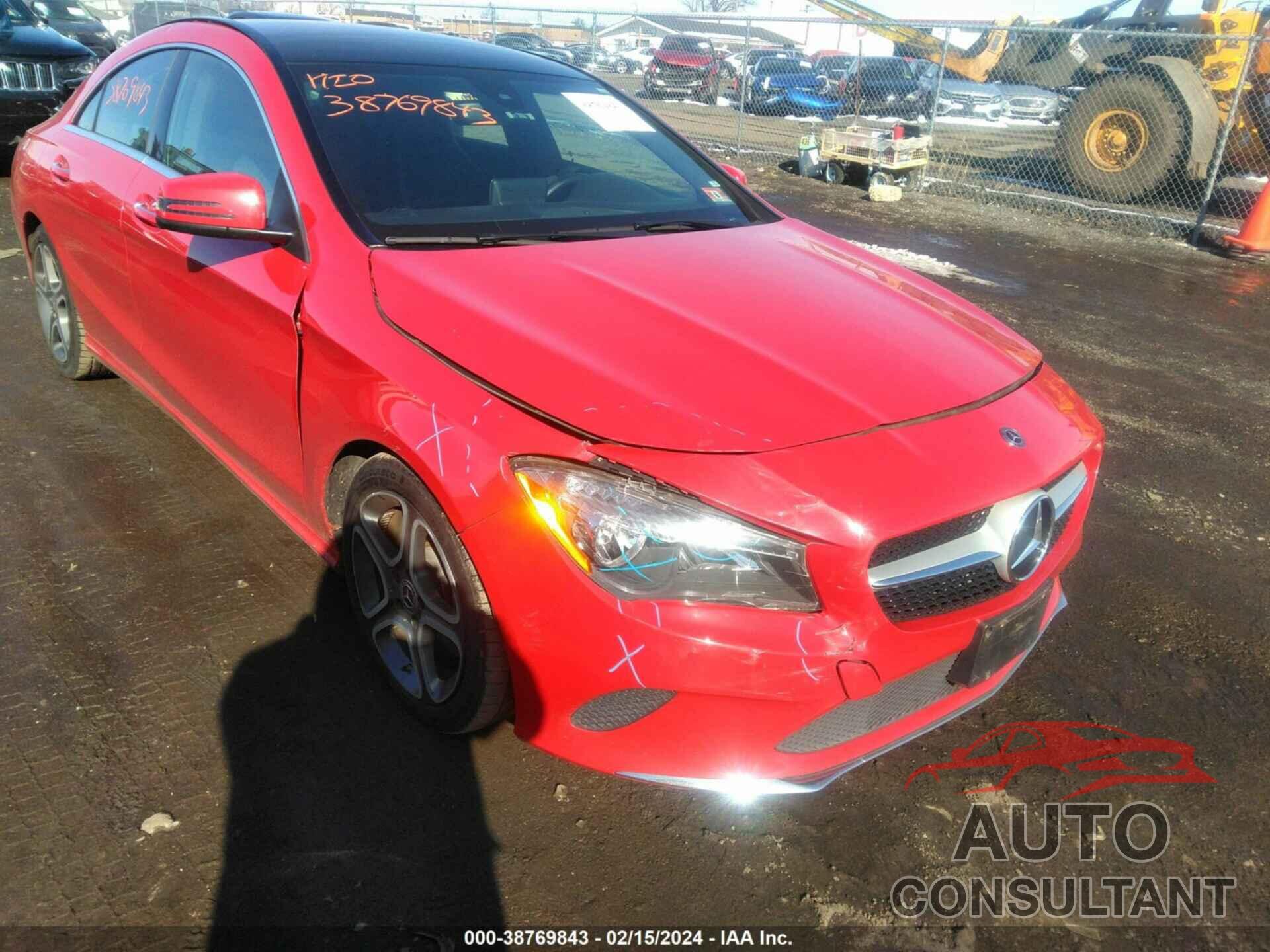 MERCEDES-BENZ CLA 250 2018 - WDDSJ4GB0JN521850