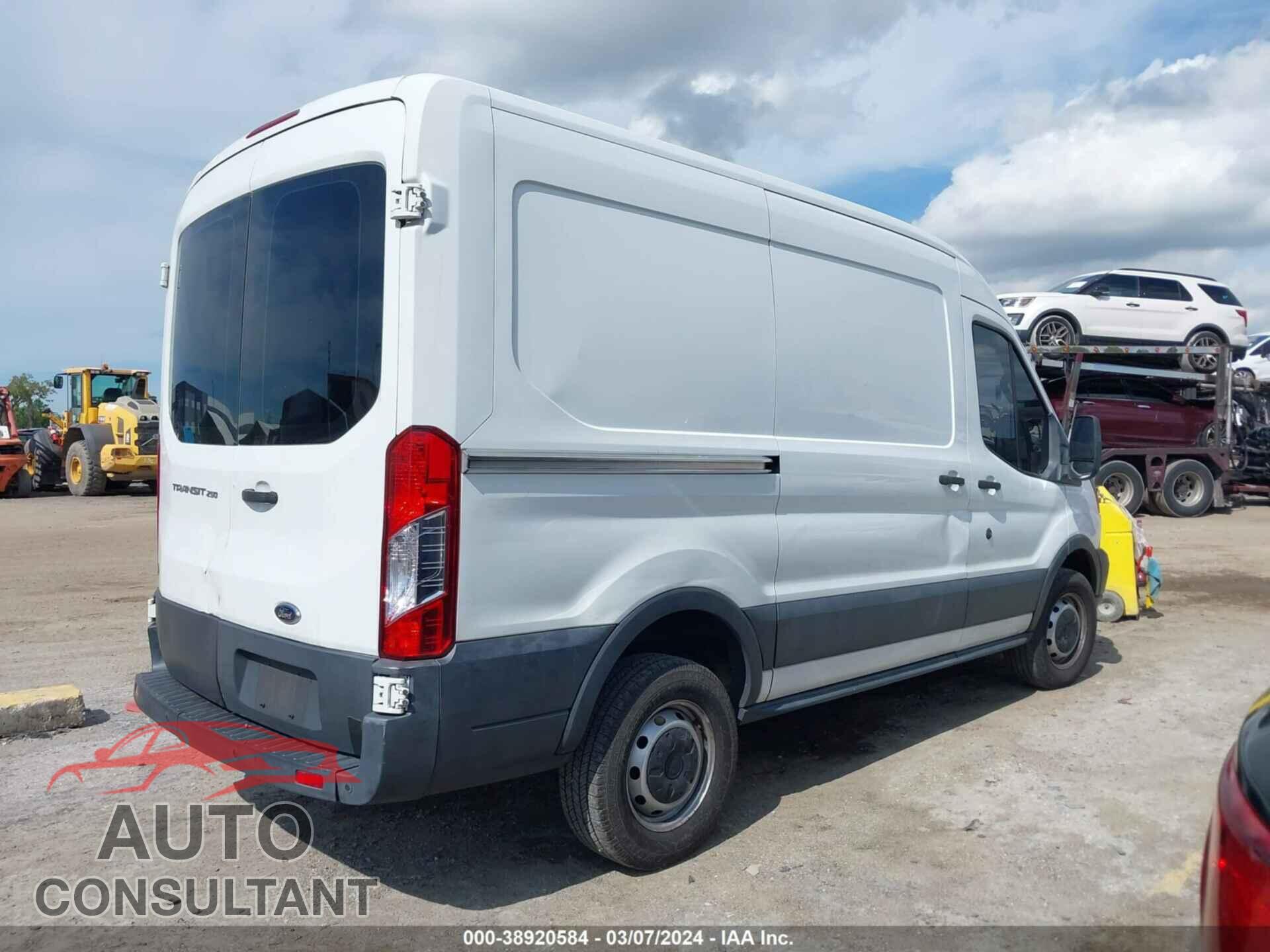FORD TRANSIT-250 2015 - 1FTNR1CM2FKB18144