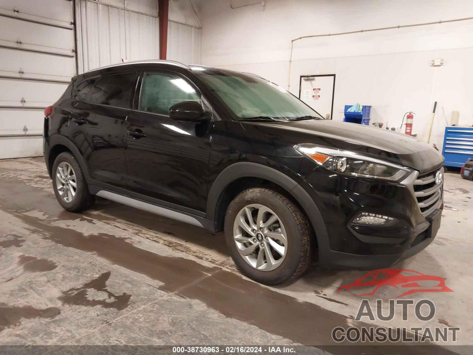 HYUNDAI TUCSON 2017 - KM8J3CA42HU415755