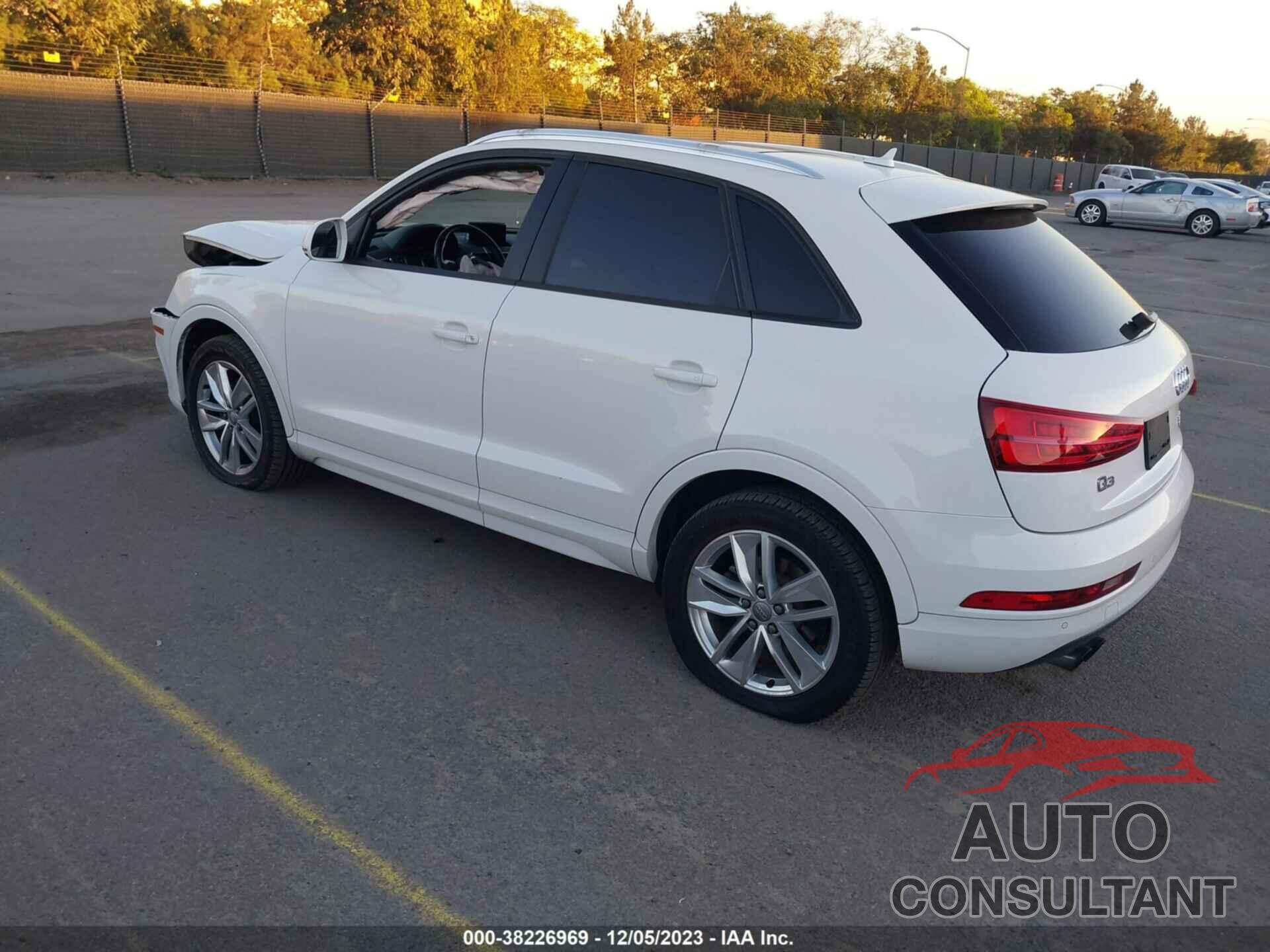 AUDI Q3 2017 - WA1ECCFS3HR002687