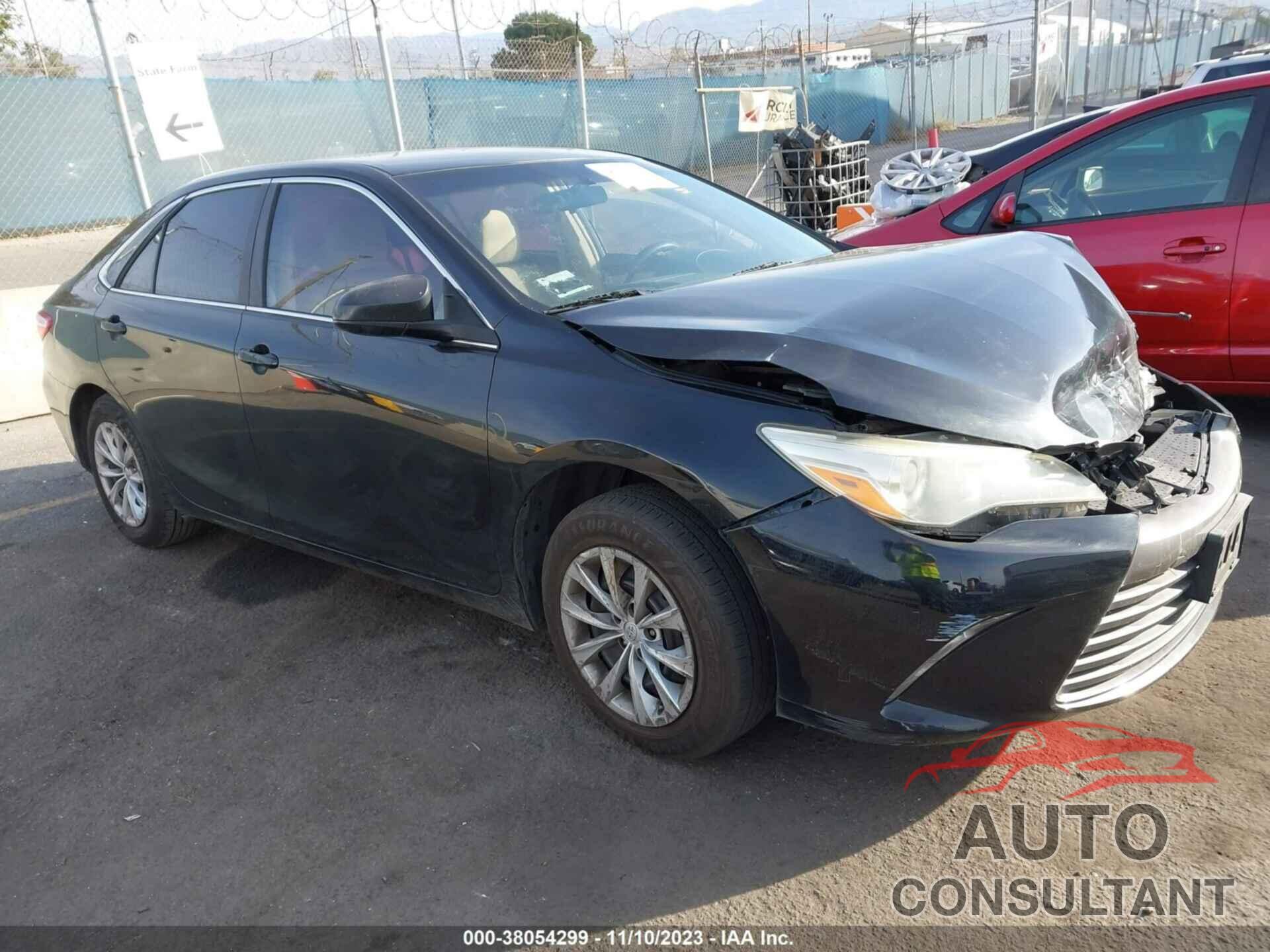 TOYOTA CAMRY 2016 - 4T4BF1FK6GR563922