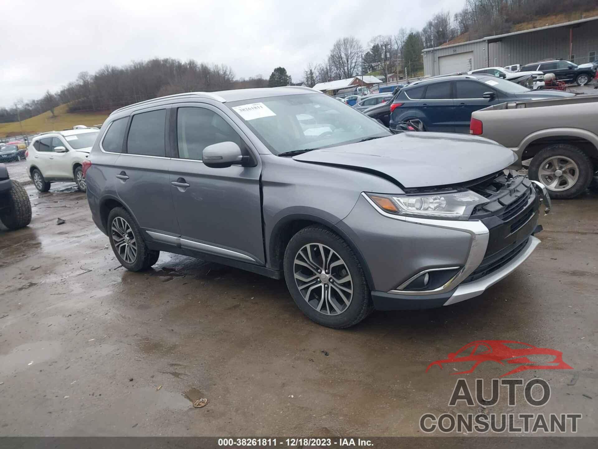 MITSUBISHI OUTLANDER 2018 - JA4AZ3A36JZ056956