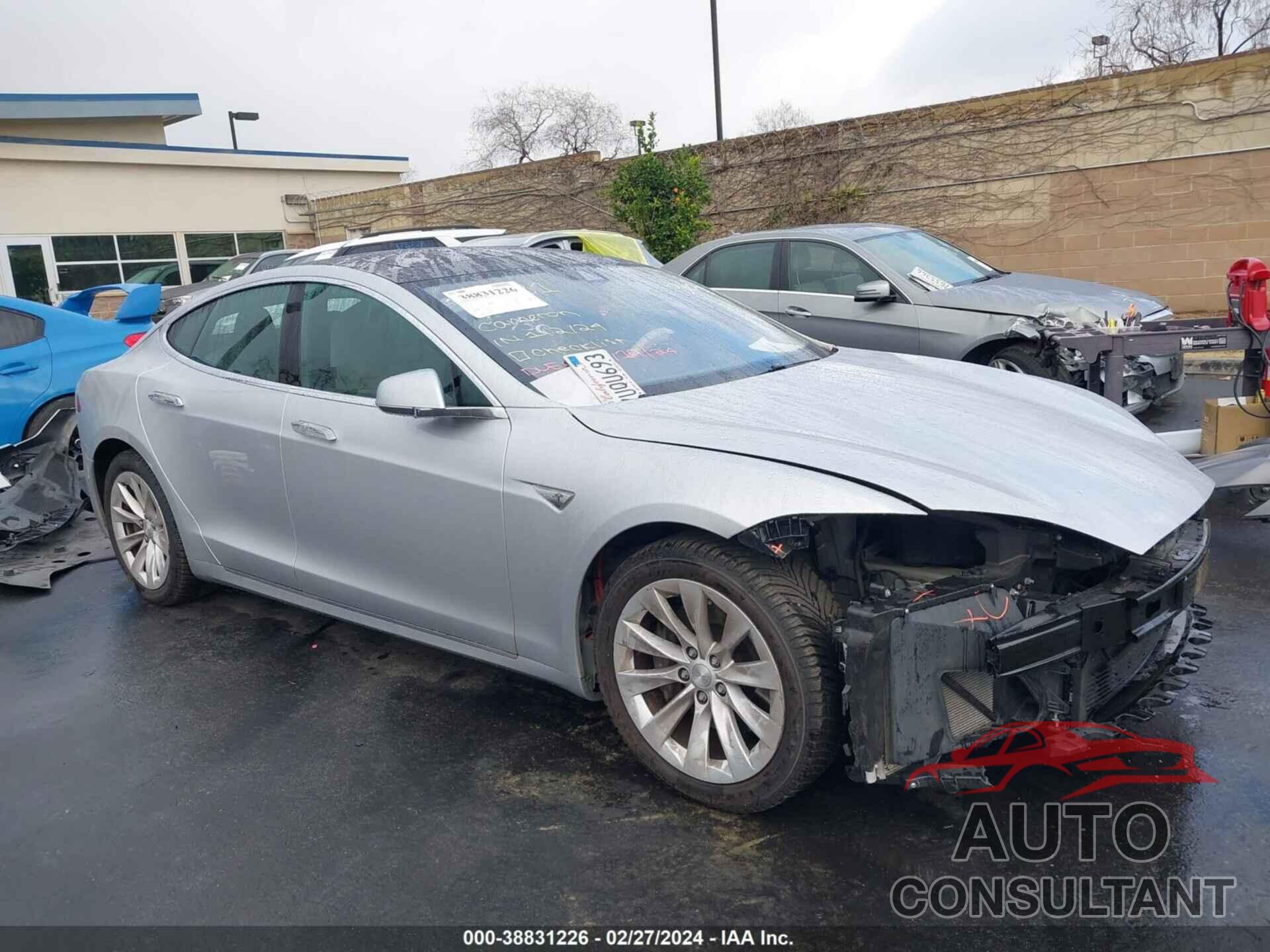 TESLA MODEL S 2016 - 5YJSA1E18GF153315