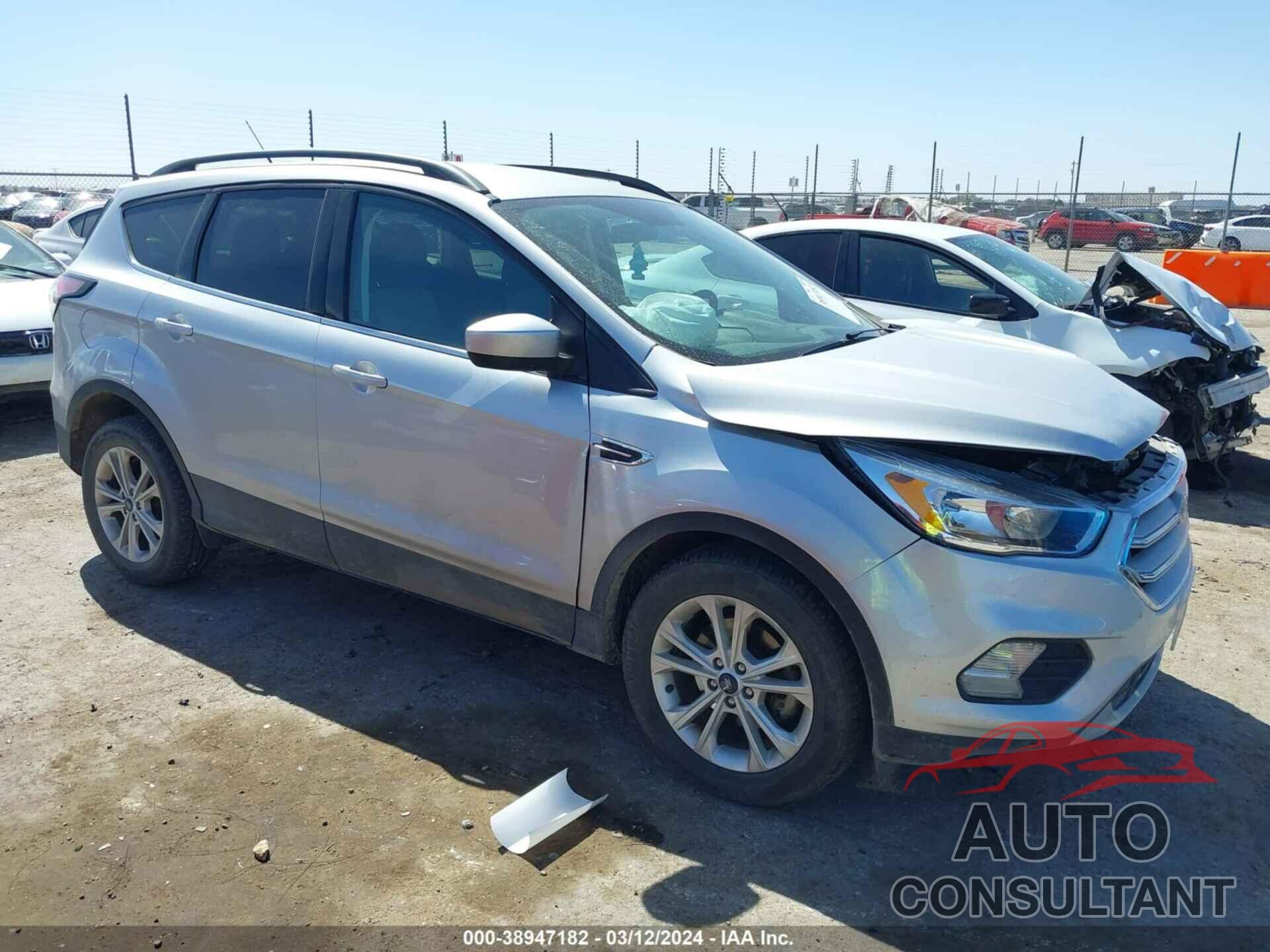 FORD ESCAPE 2018 - 1FMCU0GD4JUD35889