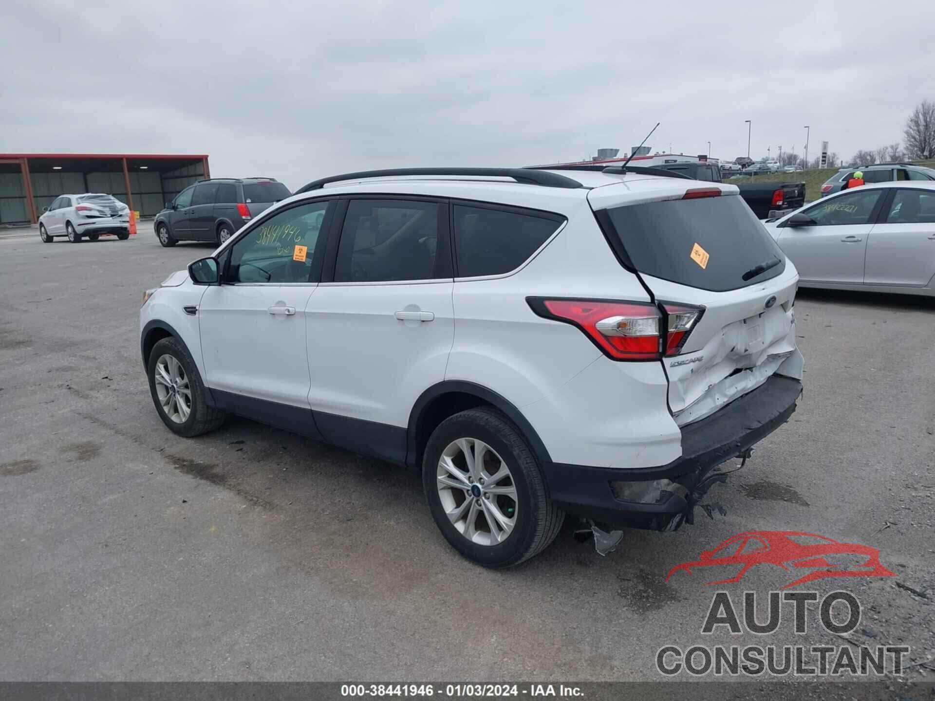 FORD ESCAPE 2018 - 1FMCU0GD0JUD20743