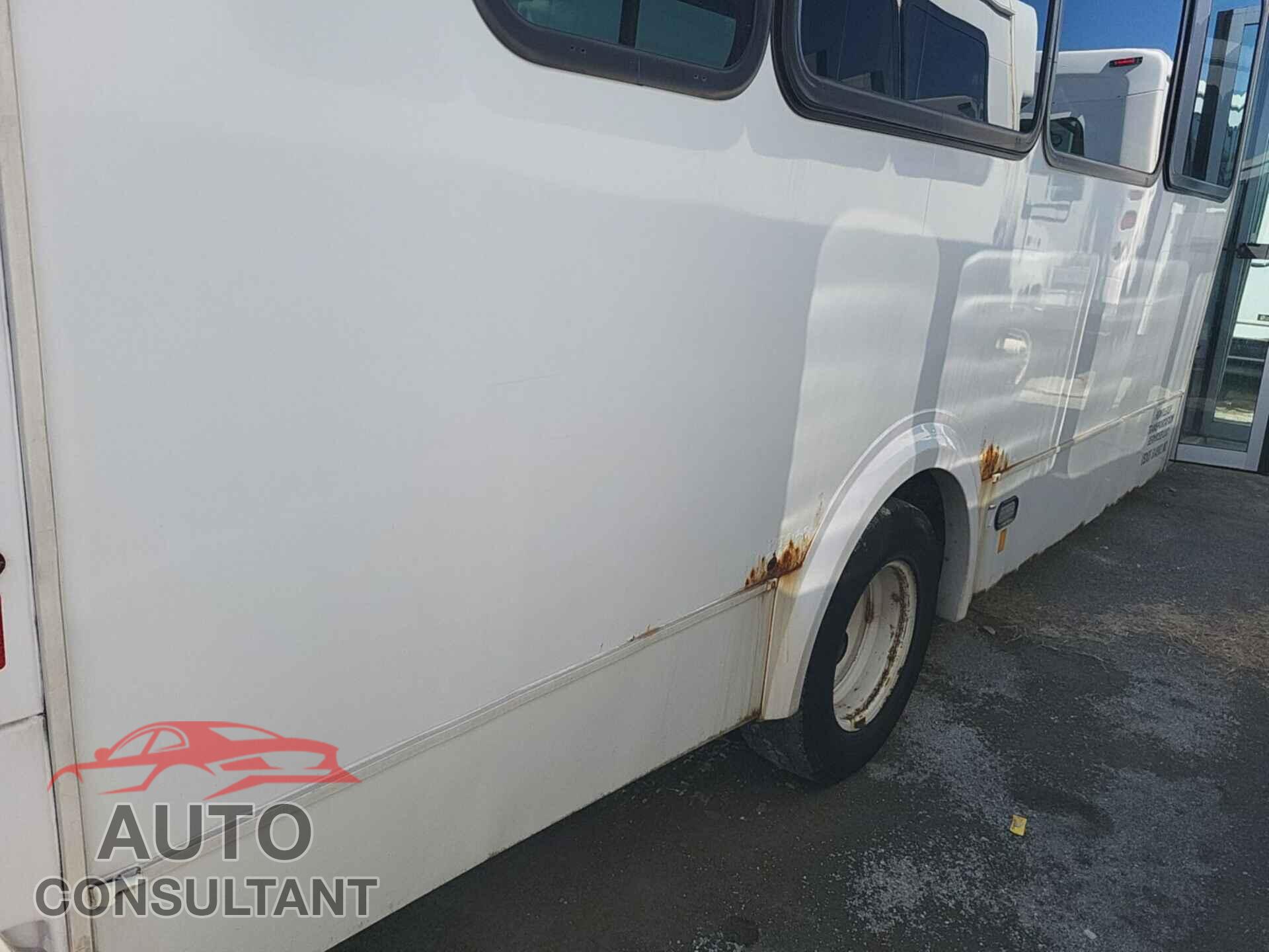 FORD E-450 CUTAWAY 2017 - 1FDFE4FS5HDC32007