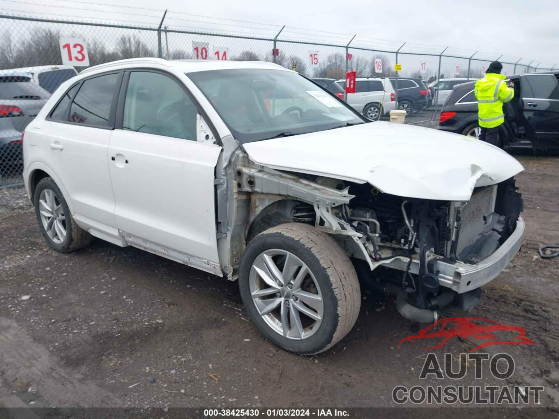 AUDI Q3 2017 - WA1ECCFS8HR014642