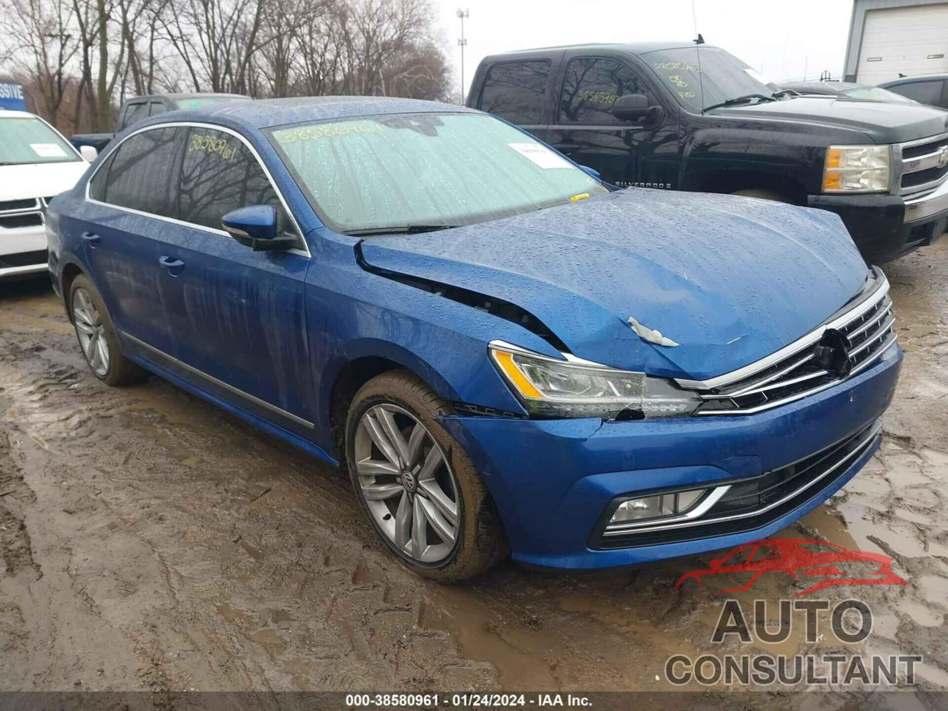 VOLKSWAGEN PASSAT 2017 - 1VWCT7A33HC050226