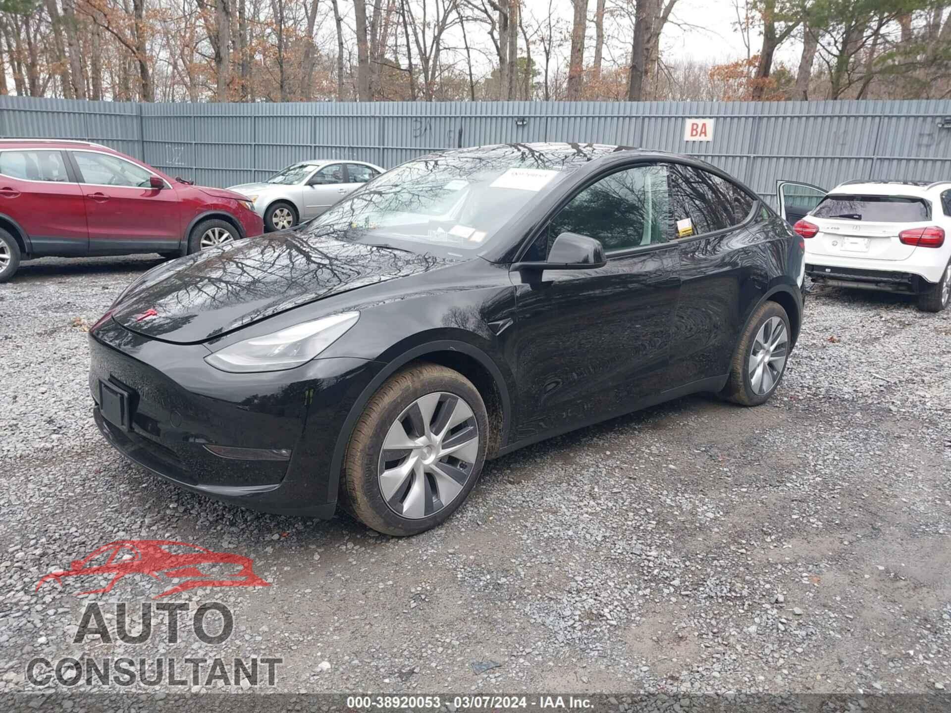 TESLA MODEL Y 2023 - 7SAYGAEE2PF907100