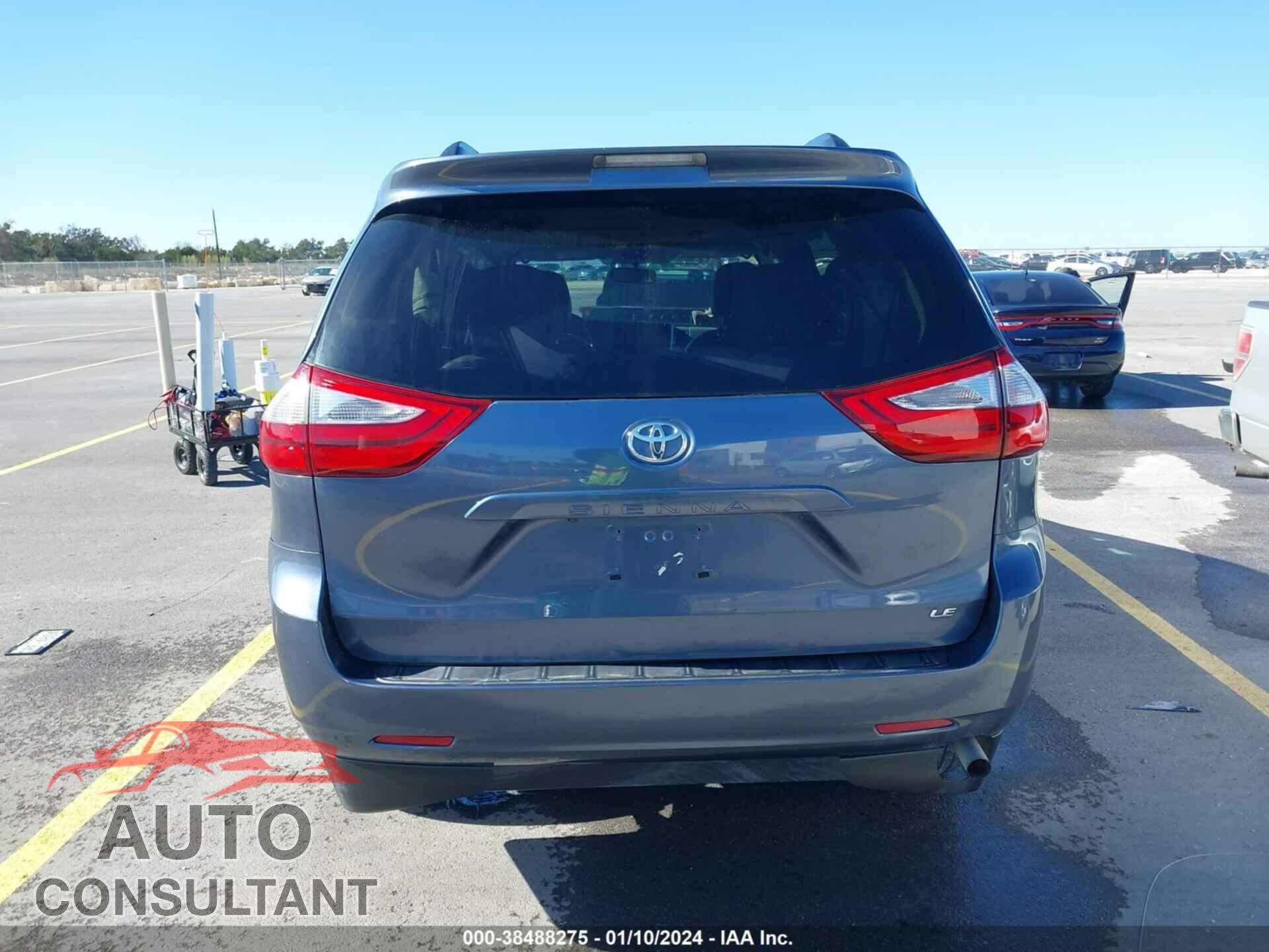 TOYOTA SIENNA 2017 - 5TDKZ3DC2HS802921