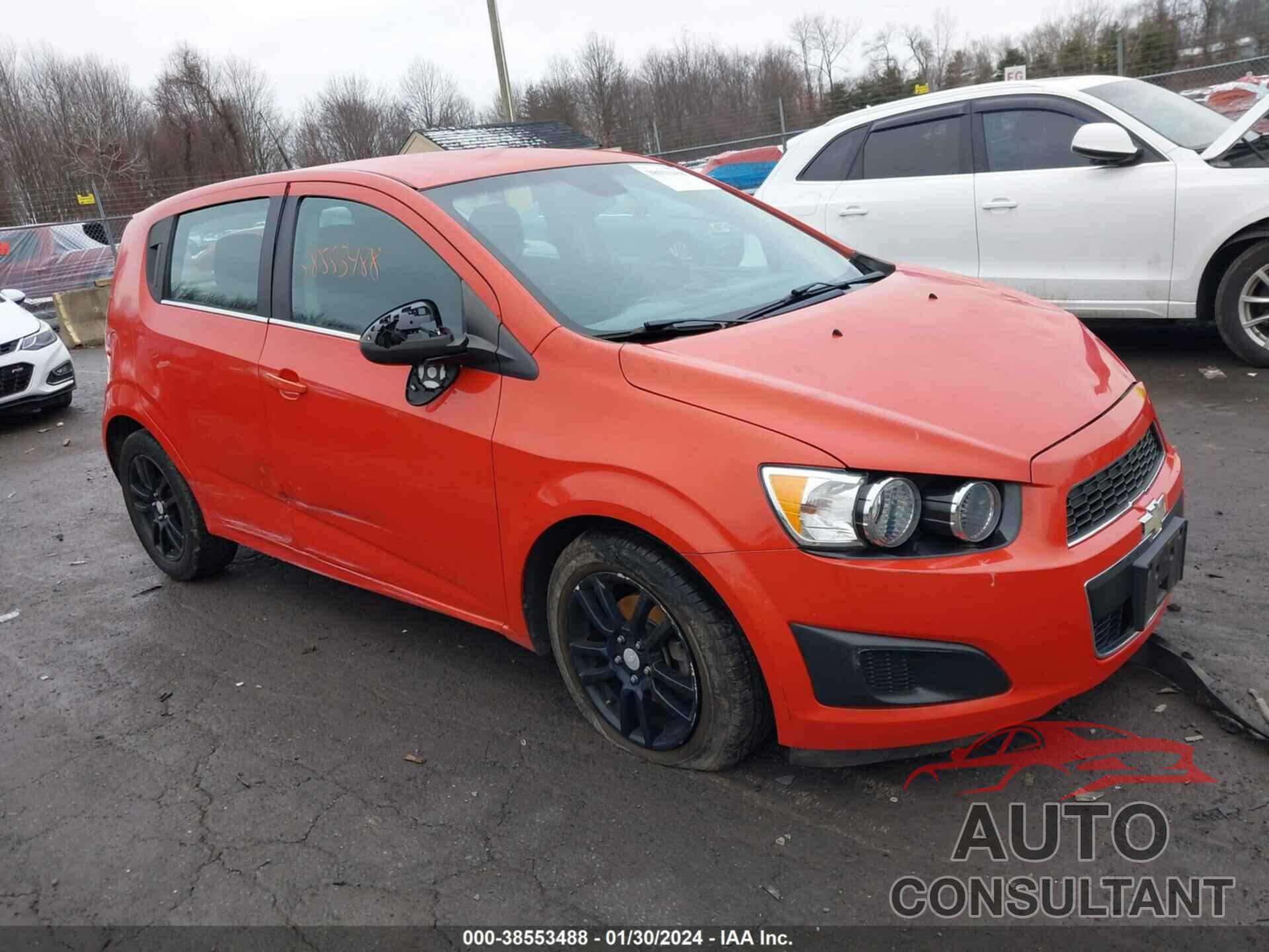 CHEVROLET SONIC 2013 - 1G1JC6SB9D4194953