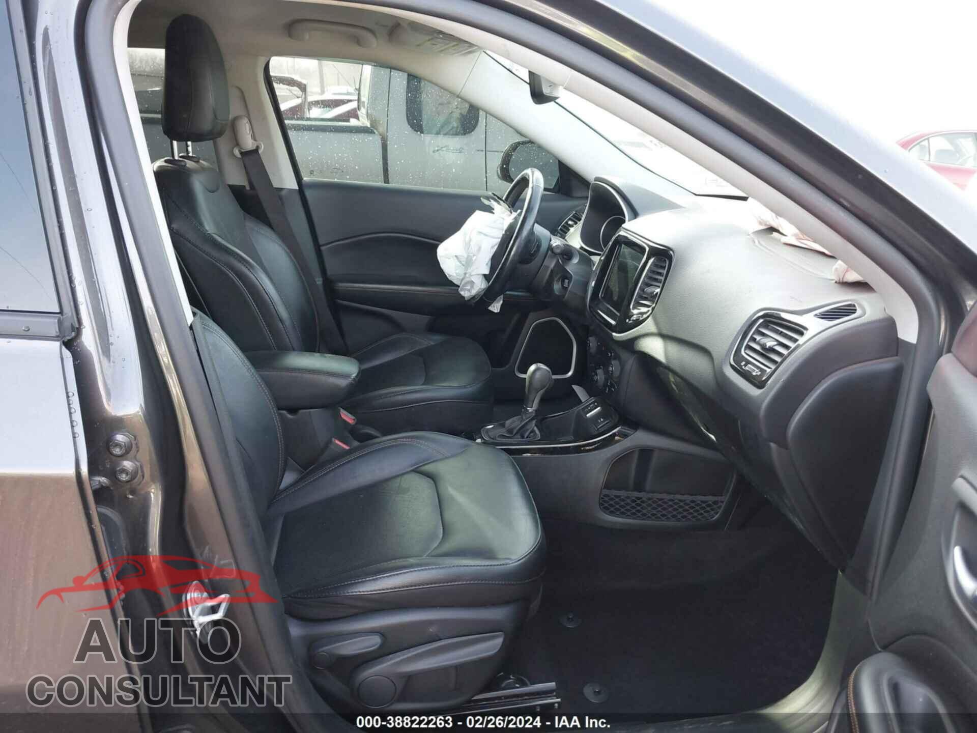 JEEP COMPASS 2019 - 3C4NJCCB9KT819404