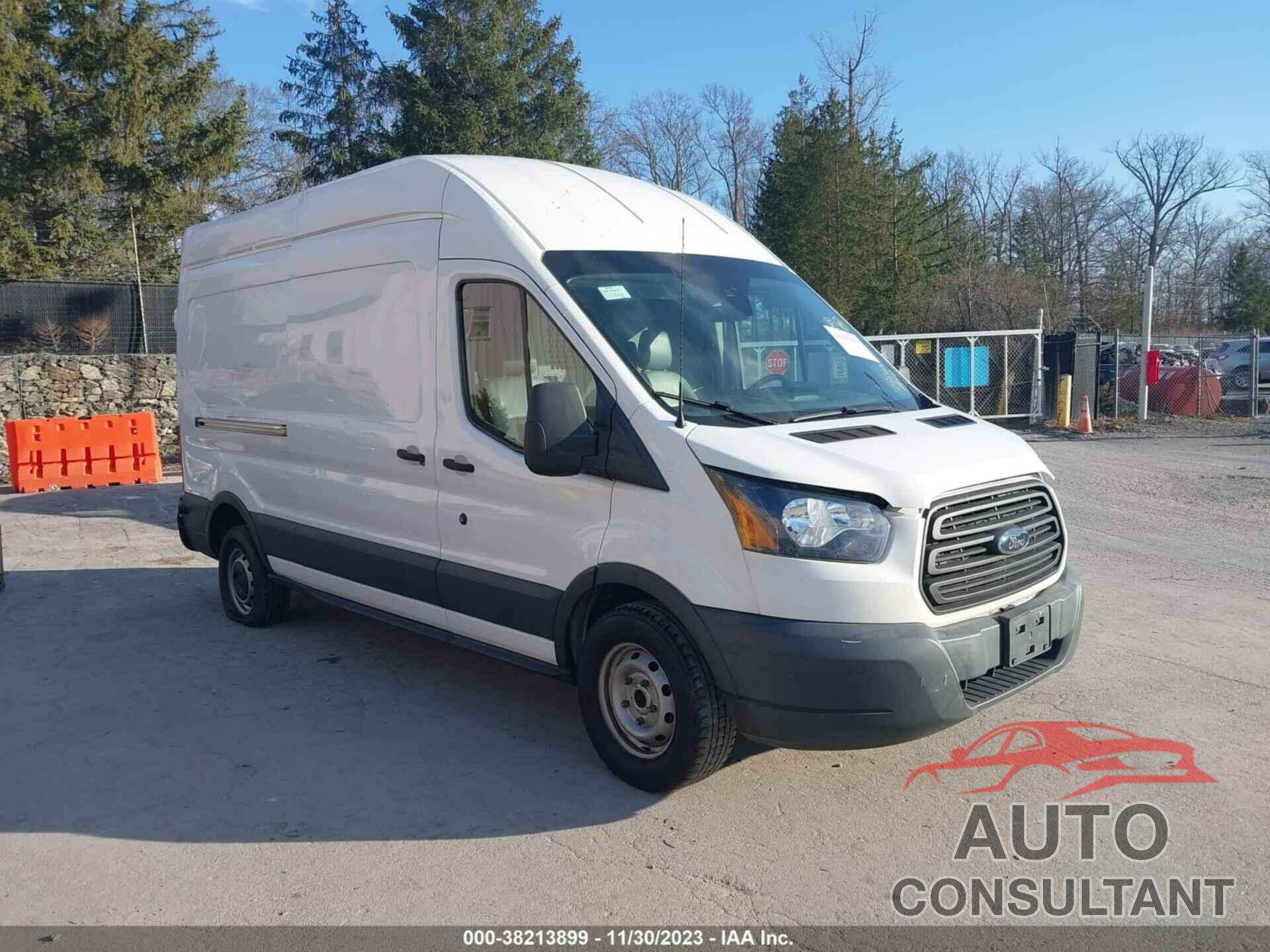 FORD TRANSIT VAN 2018 - 1FTYR2XG2JKA28735