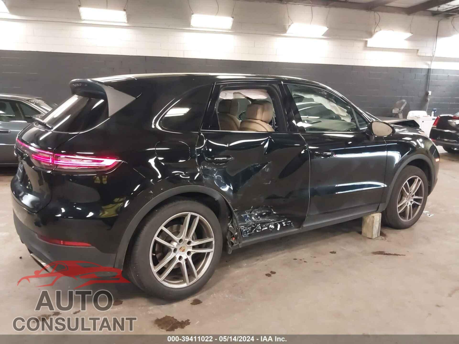 PORSCHE CAYENNE 2023 - WP1AA2AY7PDA08566
