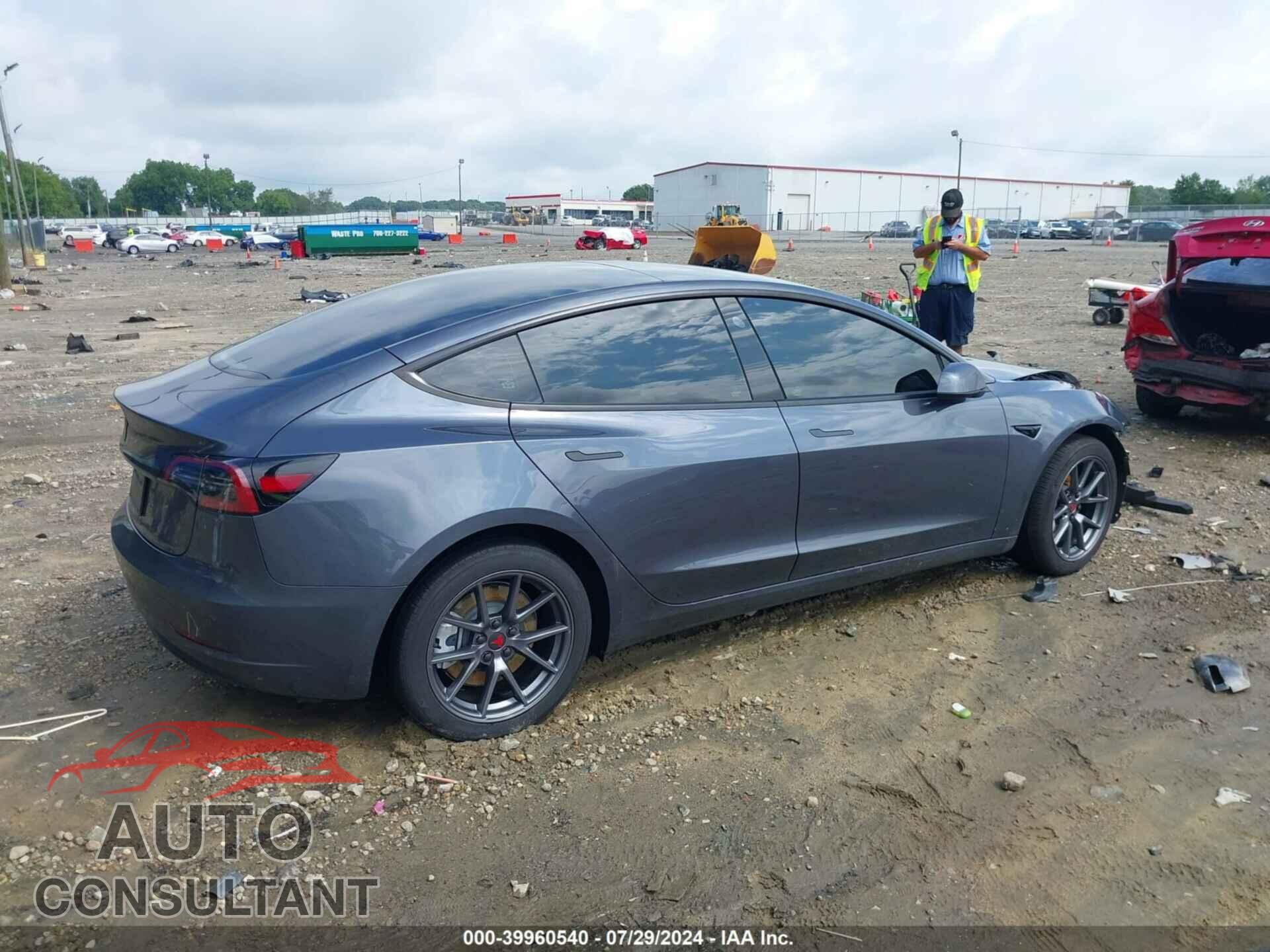 TESLA MODEL 3 2023 - 5YJ3E1EA1PF700899