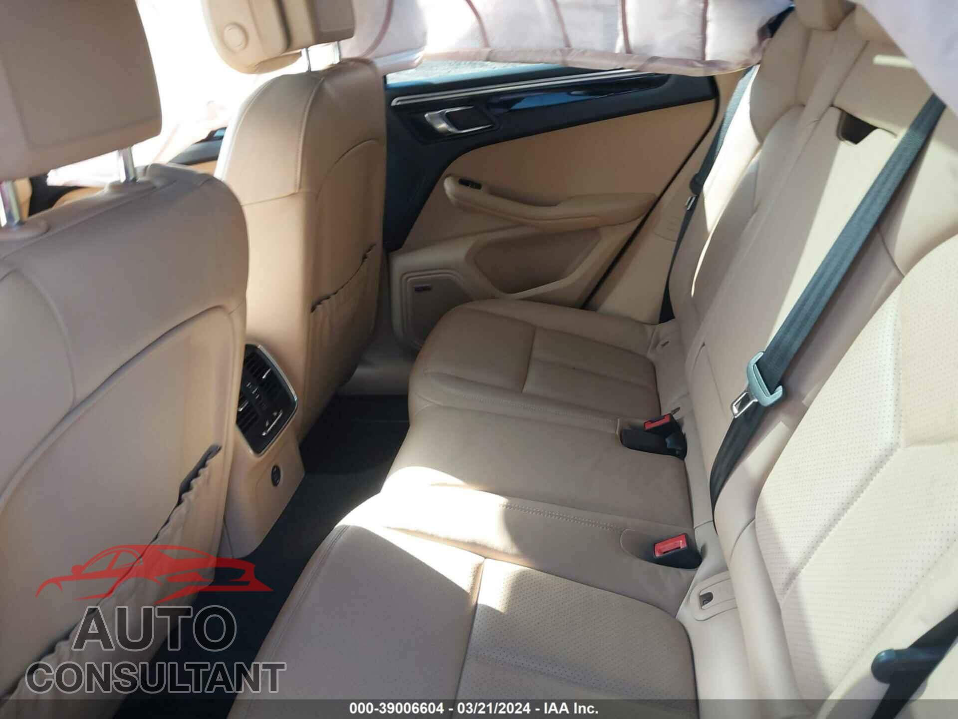 PORSCHE MACAN 2018 - WP1AA2A57JLB05902
