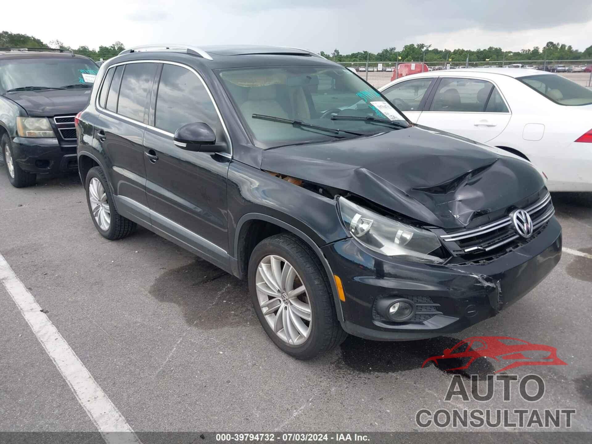 VOLKSWAGEN TIGUAN 2015 - WVGAV7AX4FW591607