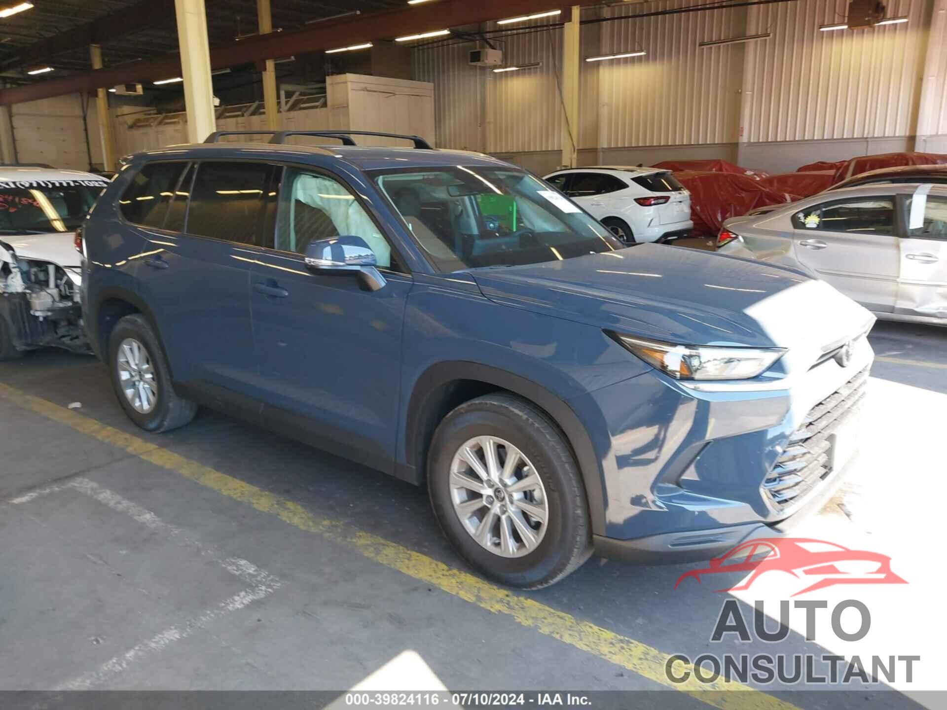 TOYOTA GRAND HIGHLANDER 2024 - 5TDAAAB53RS056556