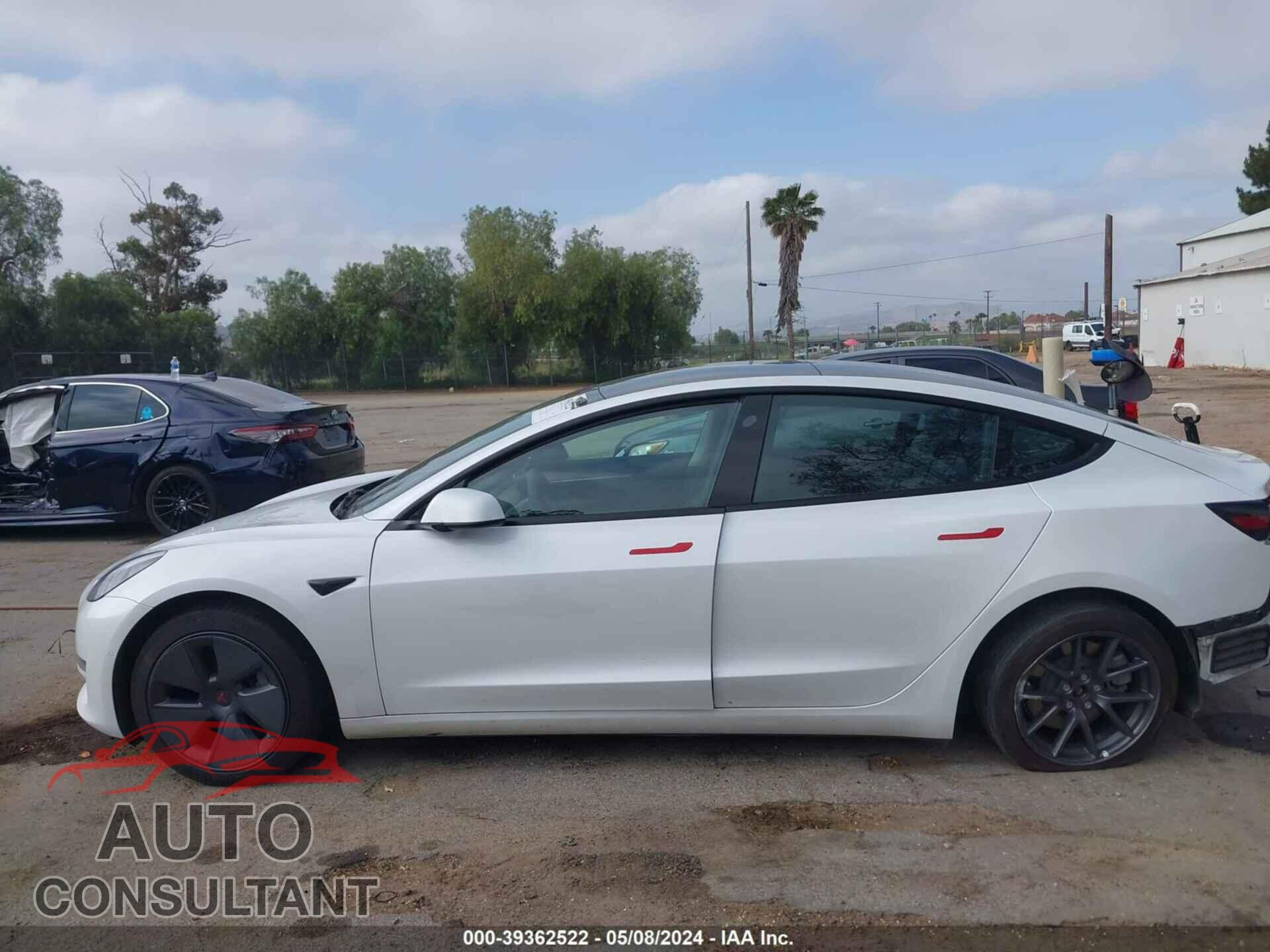 TESLA MODEL 3 2022 - 5YJ3E1EA0NF237294