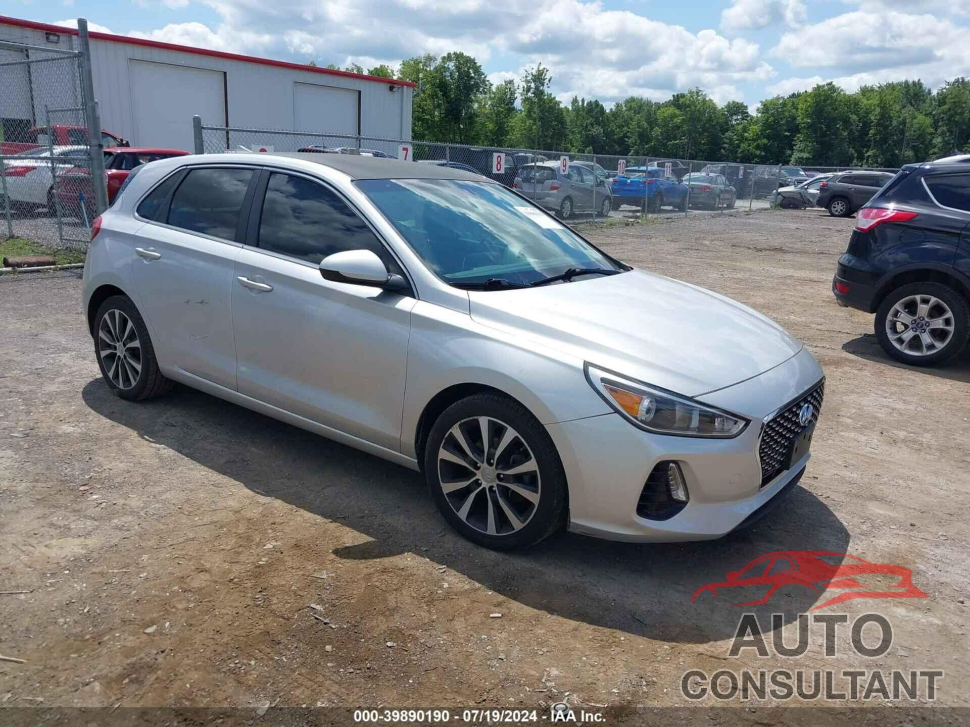 HYUNDAI ELANTRA GT 2018 - KMHH35LE8JU013020
