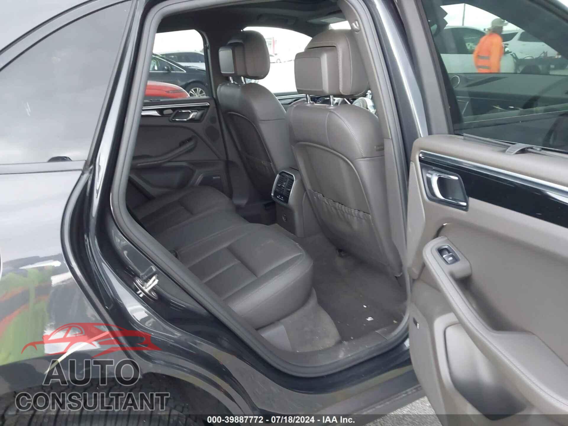 PORSCHE MACAN 2017 - WP1AB2A52HLB17883