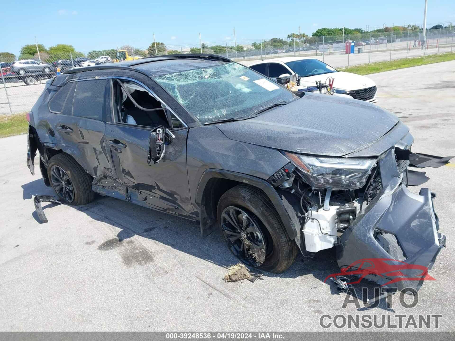 TOYOTA RAV4 2024 - 2T3E6RFV7RW049037
