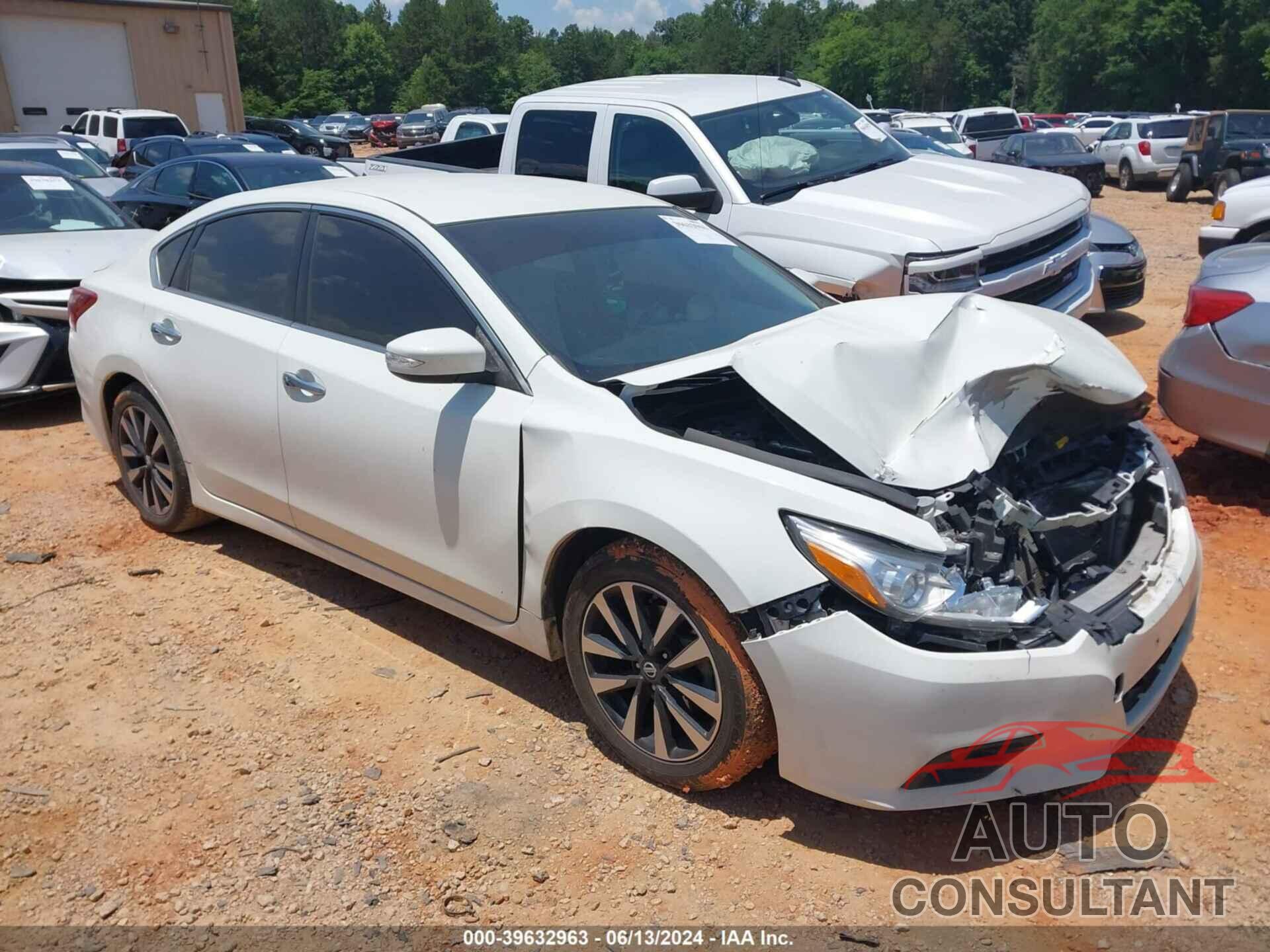 NISSAN ALTIMA 2018 - 1N4AL3AP4JC188293