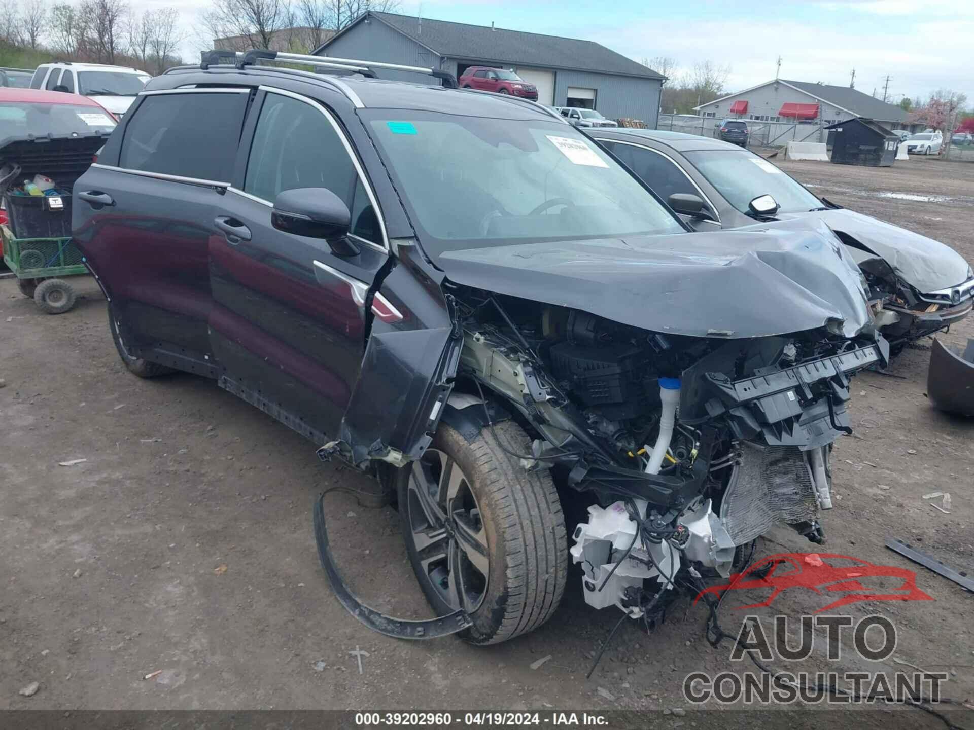 KIA SORENTO 2023 - KNDRHDLG0P5186636