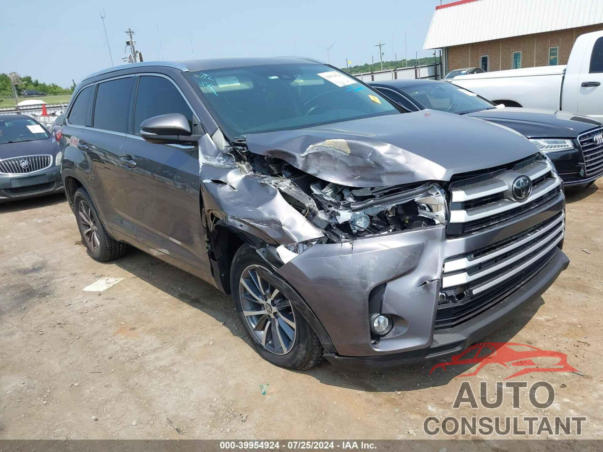 TOYOTA HIGHLANDER 2017 - 5TDKZRFH6HS515027