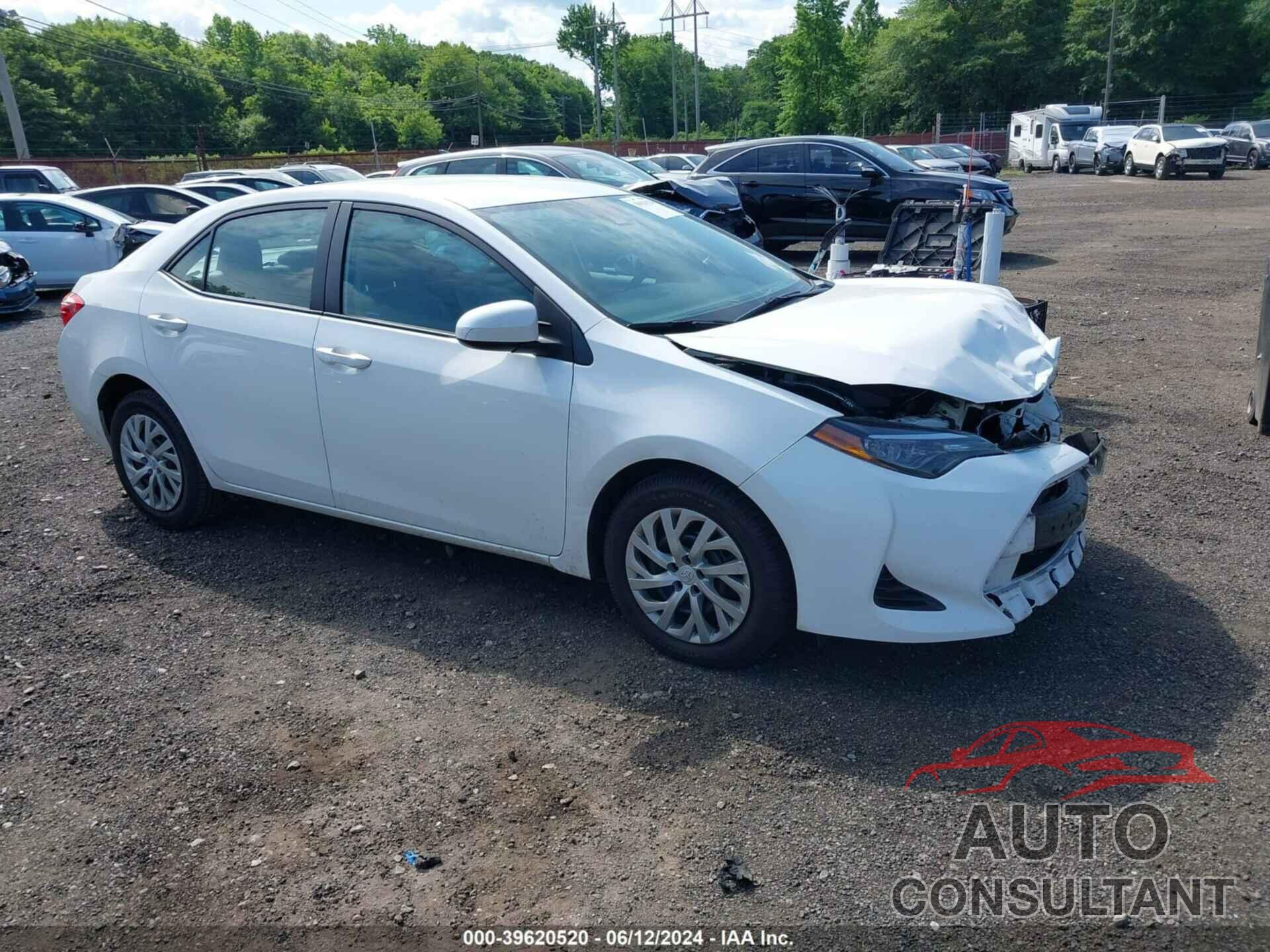 TOYOTA COROLLA 2018 - 2T1BURHE0JC014456